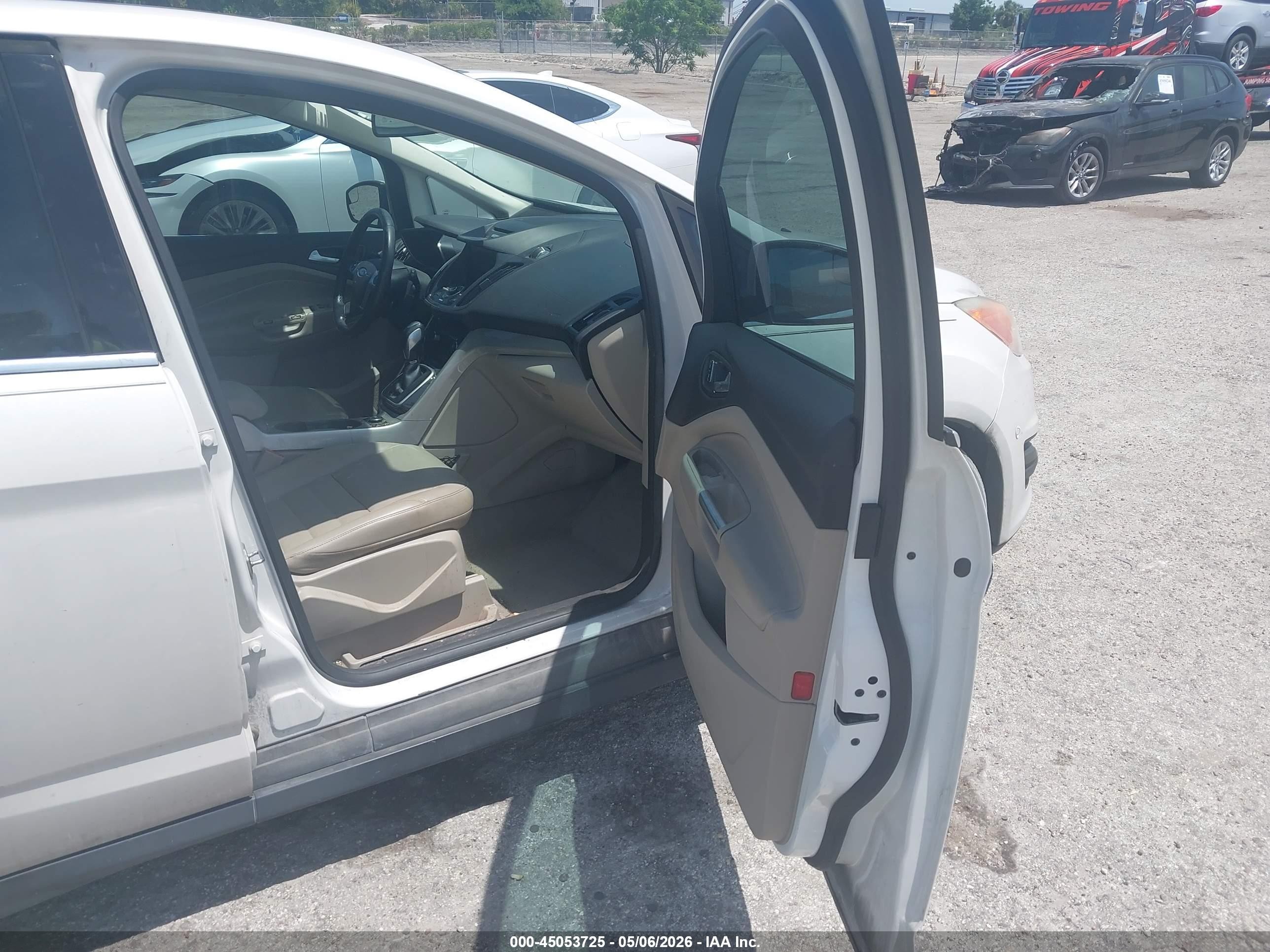 2015 Ford C-max Energi Sel White vin: 1FADP5CU9FL108588