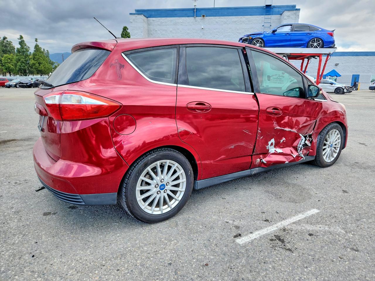 2013 Ford C-max Premium Red vin: 1FADP5CUXDL516496