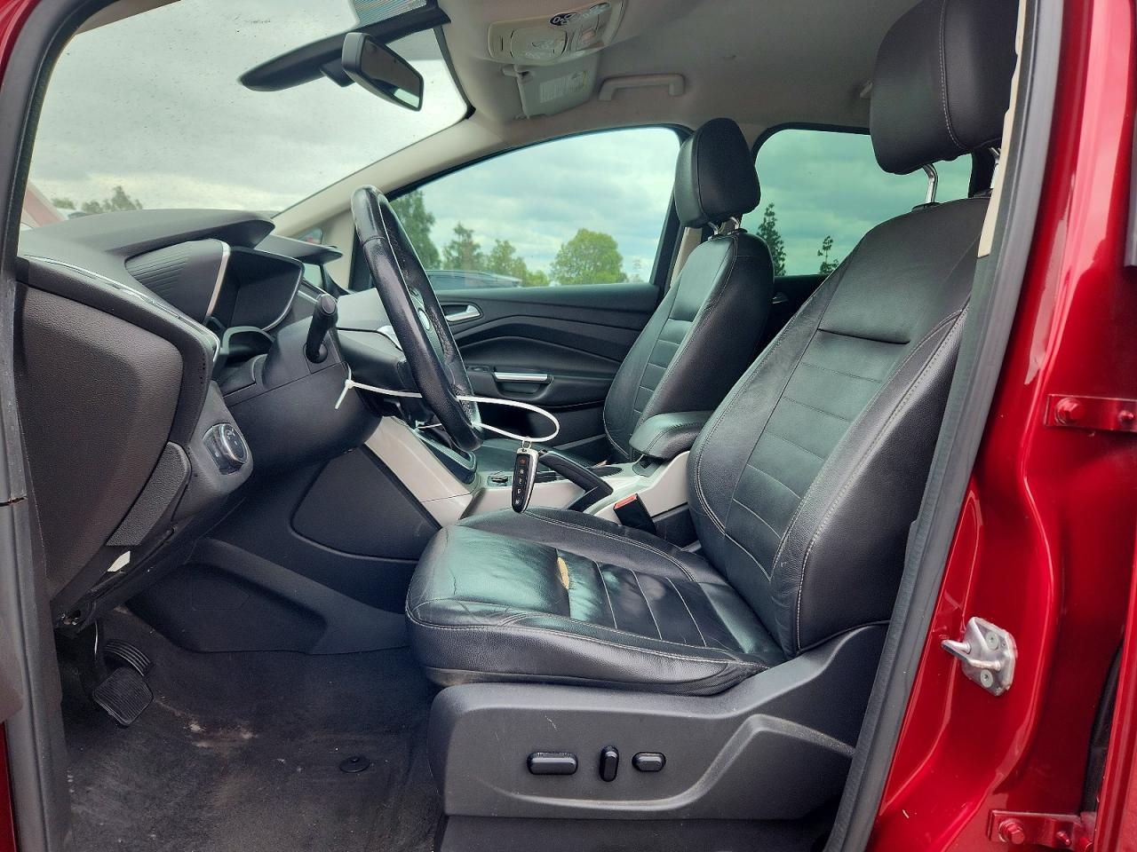 2013 Ford C-max Premium Red vin: 1FADP5CUXDL516496