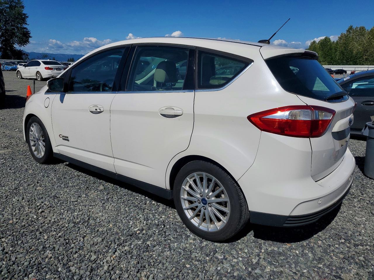 2013 Ford C-max Premium White vin: 1FADP5CUXDL522587