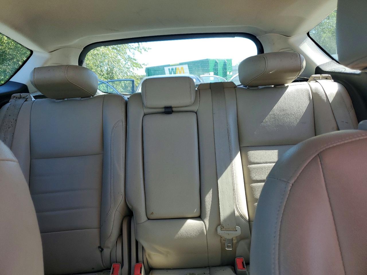 2013 Ford C-max Premium White vin: 1FADP5CUXDL522587