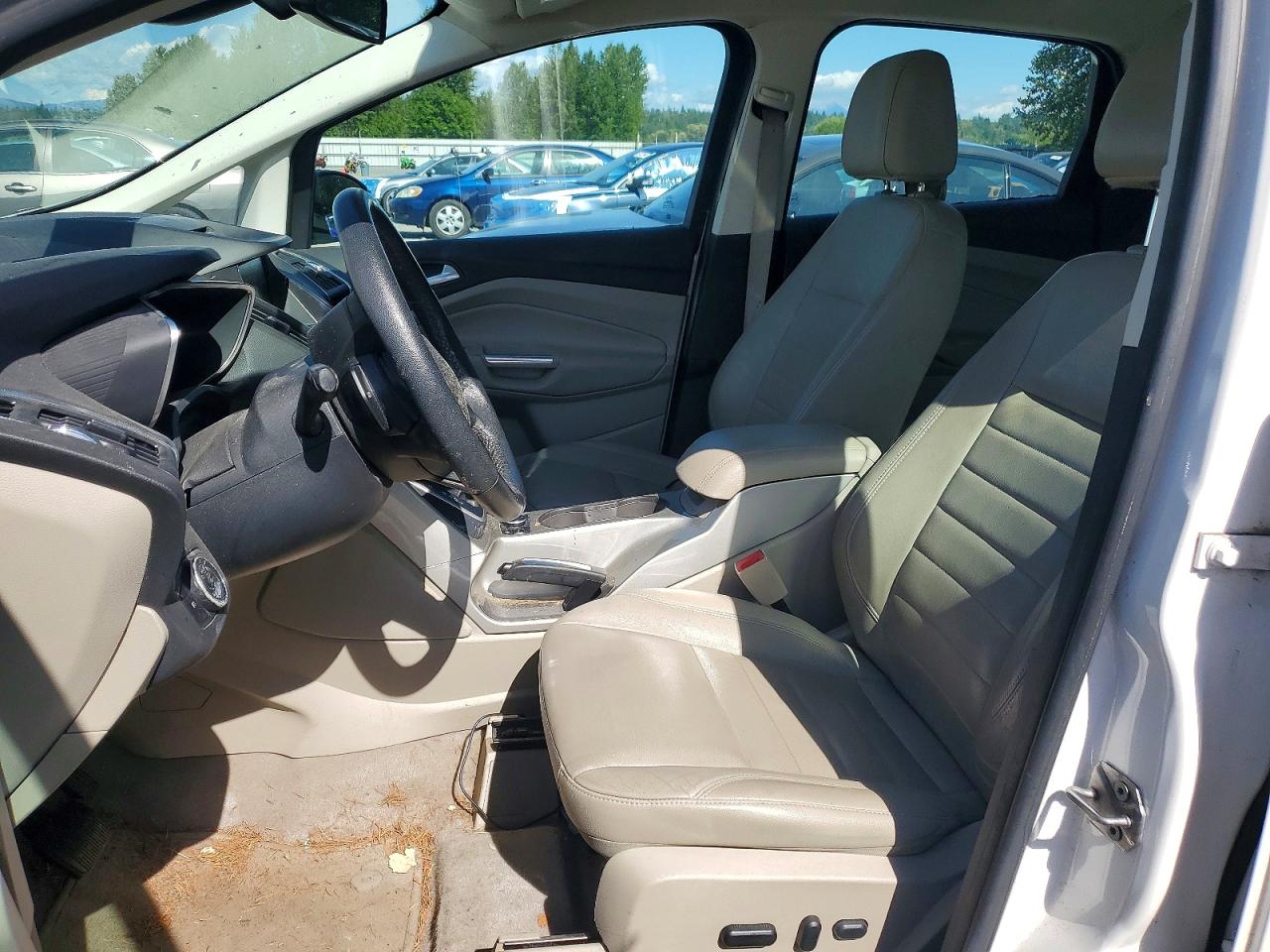 2013 Ford C-max Premium White vin: 1FADP5CUXDL522587