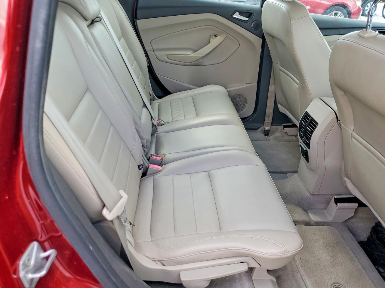 2013 Ford C-max Premium Red vin: 1FADP5CUXDL553578