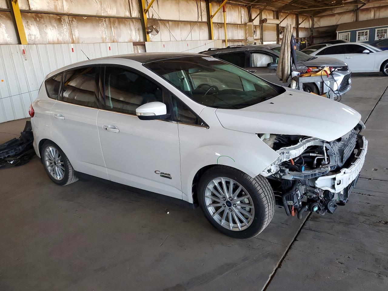 2014 Ford C-max Premium White vin: 1FADP5CUXEL504141