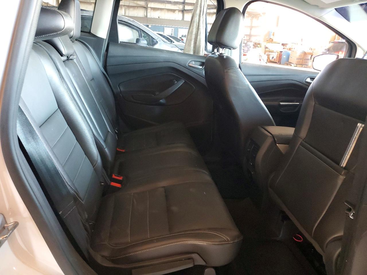 2014 Ford C-max Premium White vin: 1FADP5CUXEL504141