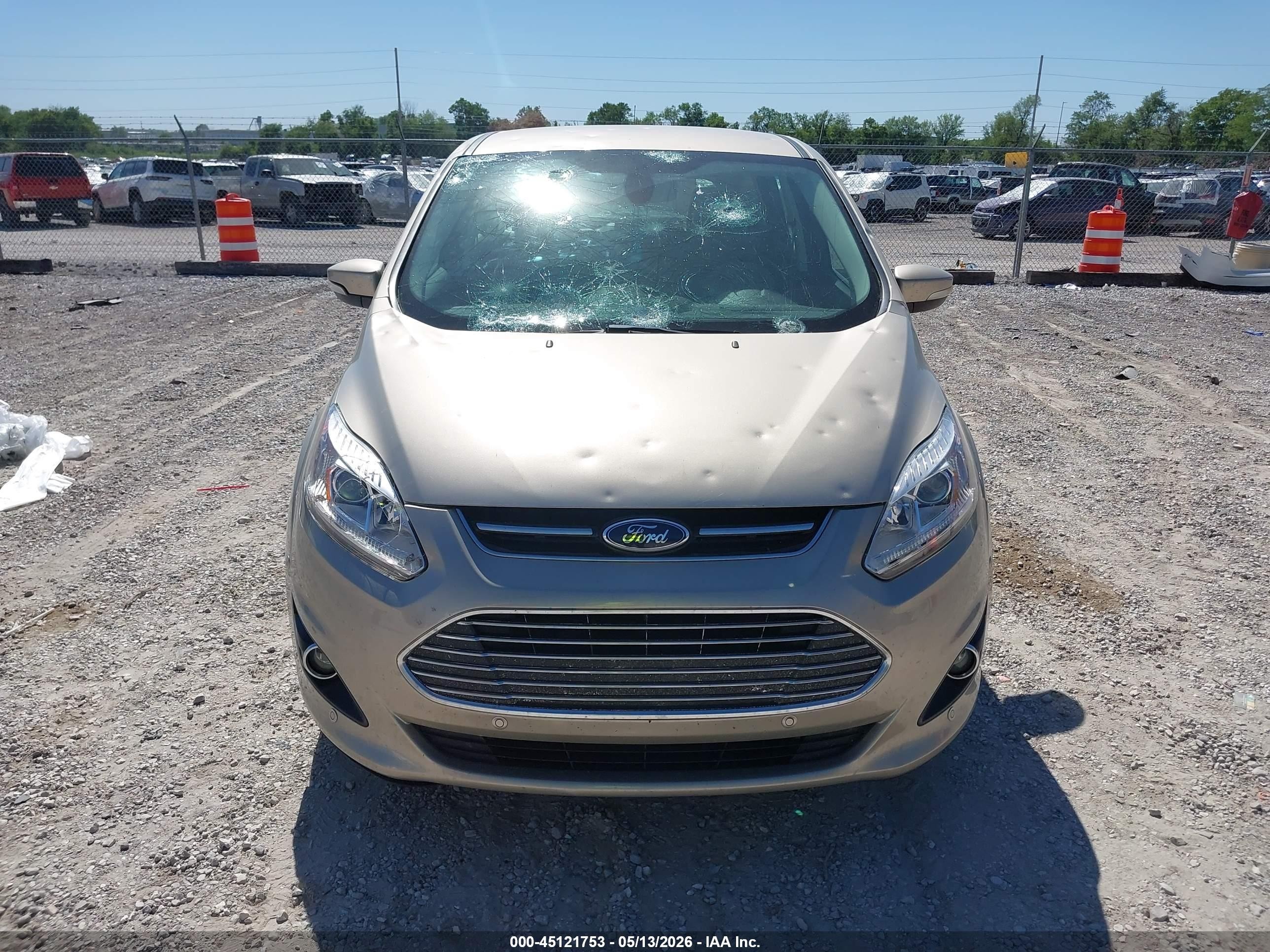 2017 Ford C-max Hybrid Titanium Champagne vin: 1FADP5DU7HL114441