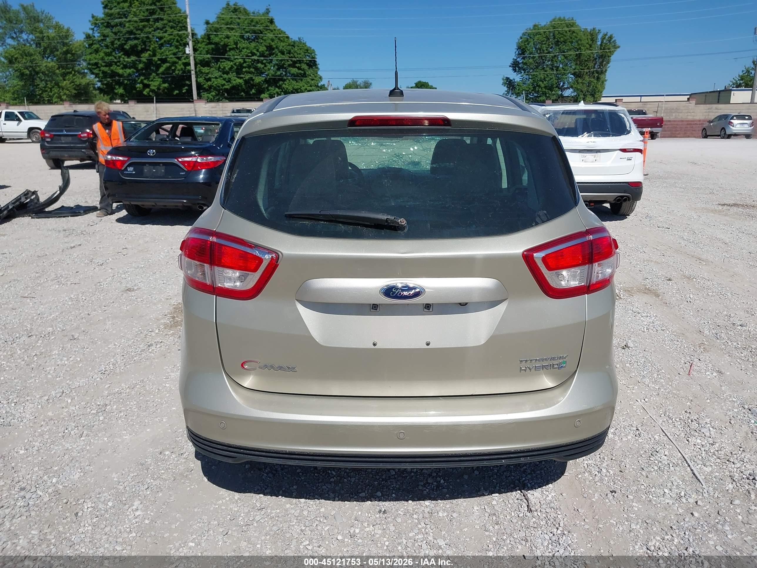 2017 Ford C-max Hybrid Titanium Champagne vin: 1FADP5DU7HL114441