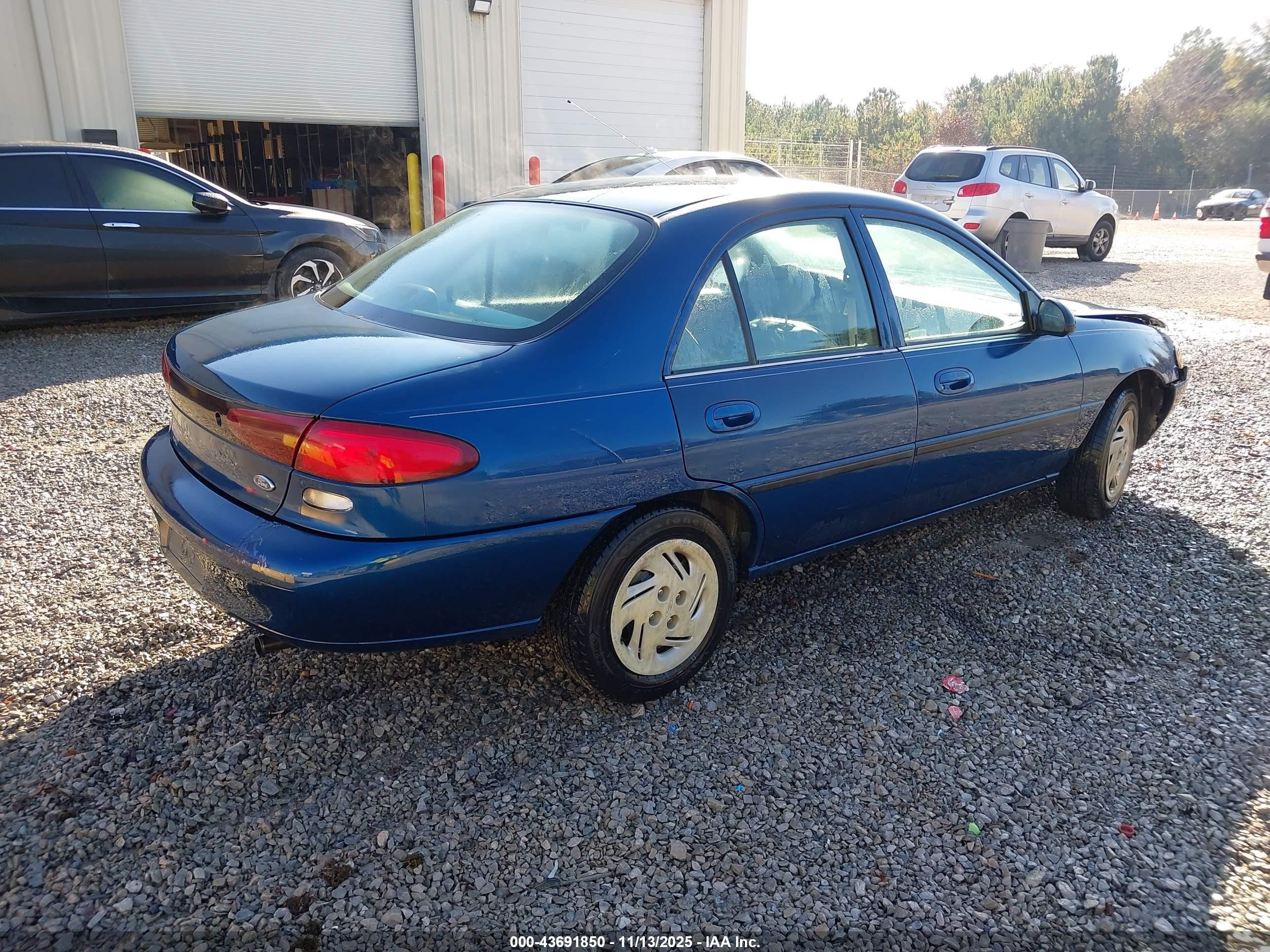 1998 Ford Escort Lx Blue vin: 1FAFP10P2WW214234