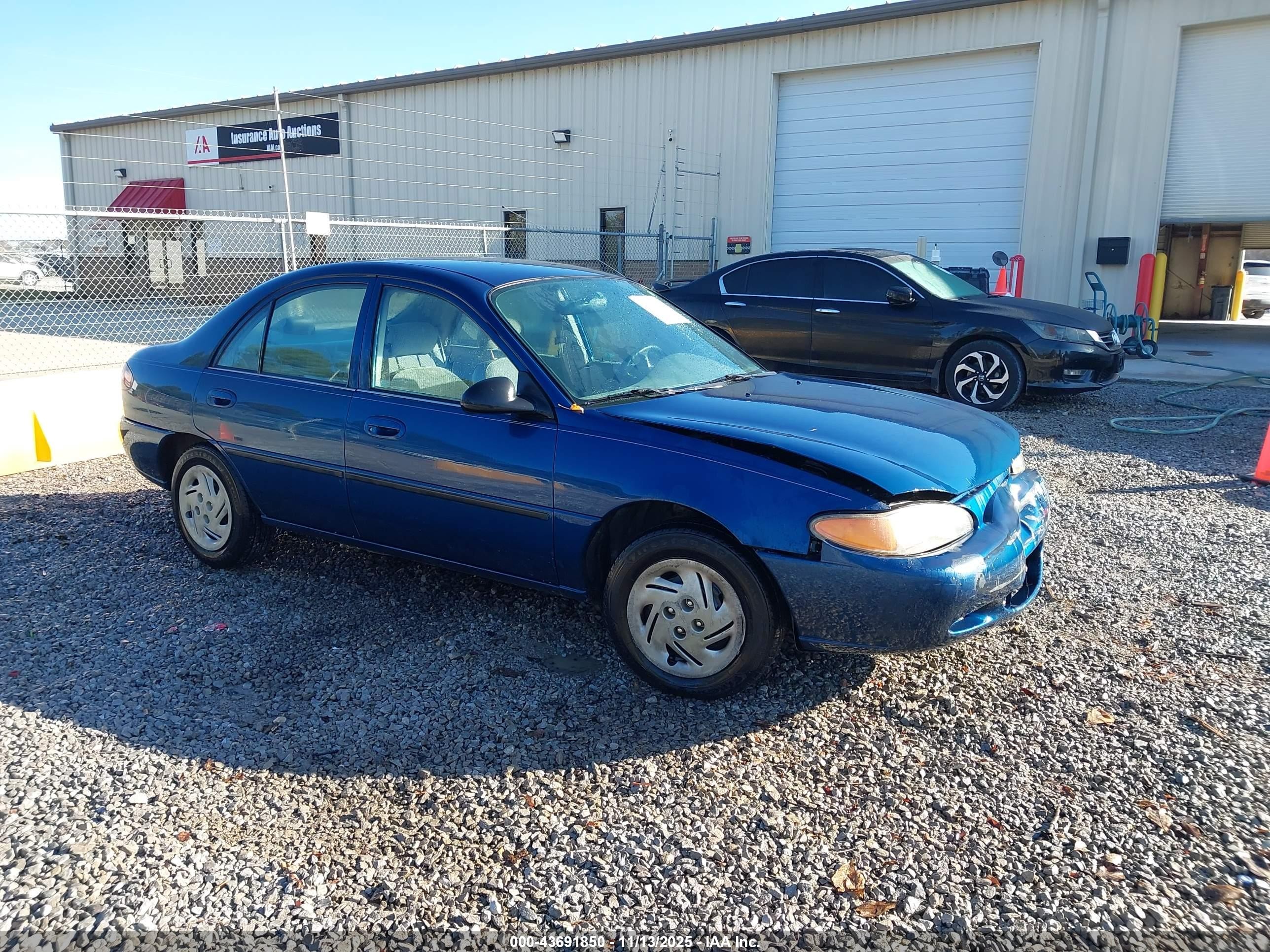1998 Ford Escort Lx Blue vin: 1FAFP10P2WW214234