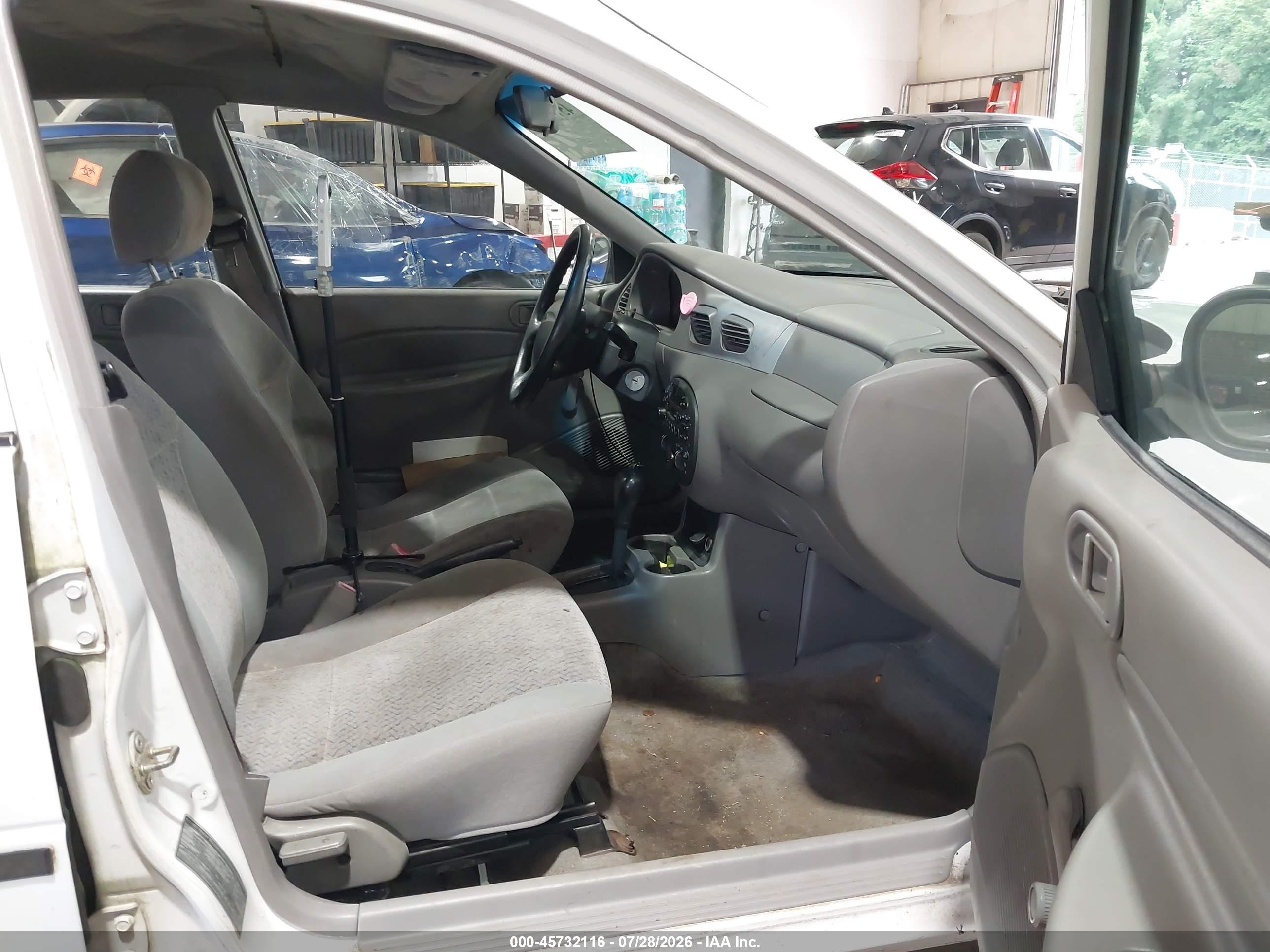 1999 Ford Escort Lx White vin: 1FAFP10P4XW179164