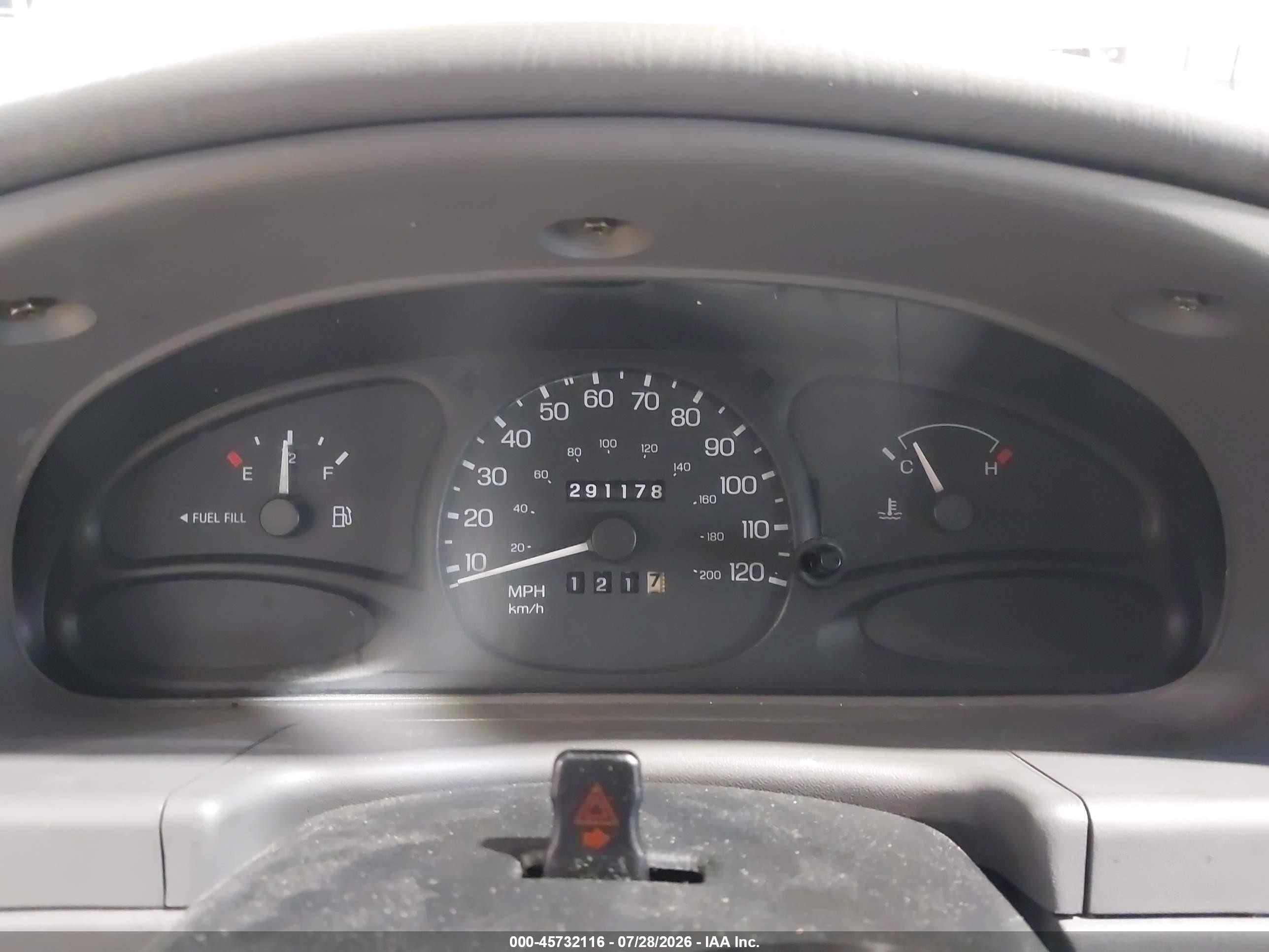 1999 Ford Escort Lx White vin: 1FAFP10P4XW179164