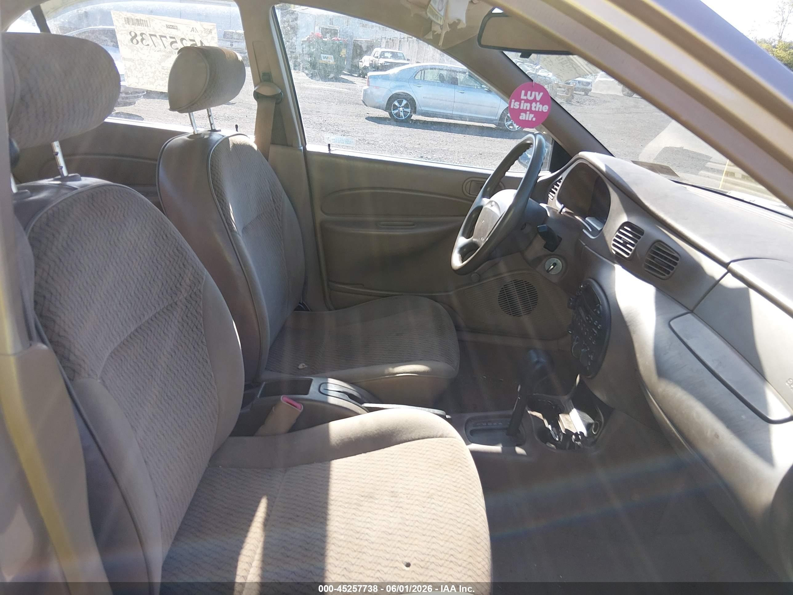 1998 Ford Escort Lx Gold vin: 1FAFP10P6WW292192