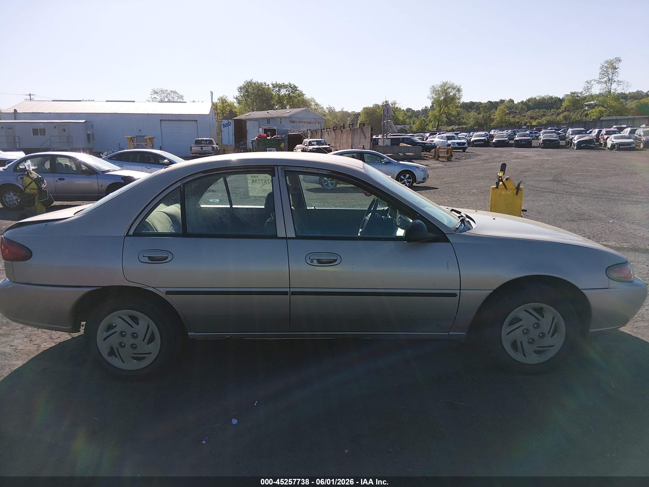 1998 Ford Escort Lx Gold vin: 1FAFP10P6WW292192