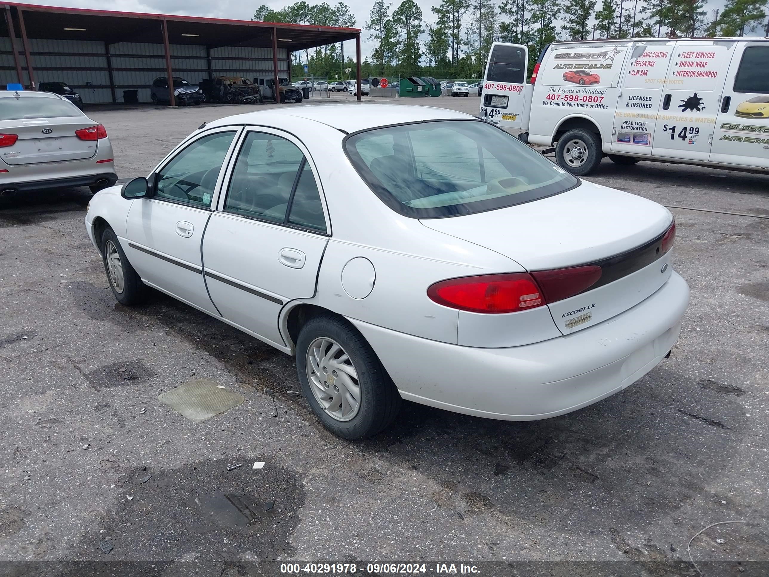 1999 Ford Escort Lx White vin: 1FAFP10P9XW161064