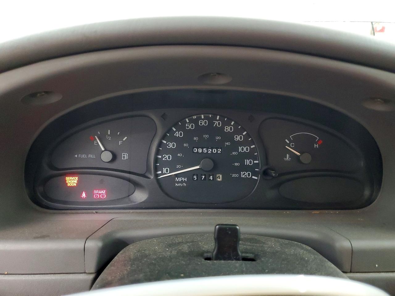 1999 Ford Escort Lx Silver vin: 1FAFP10P9XW277753