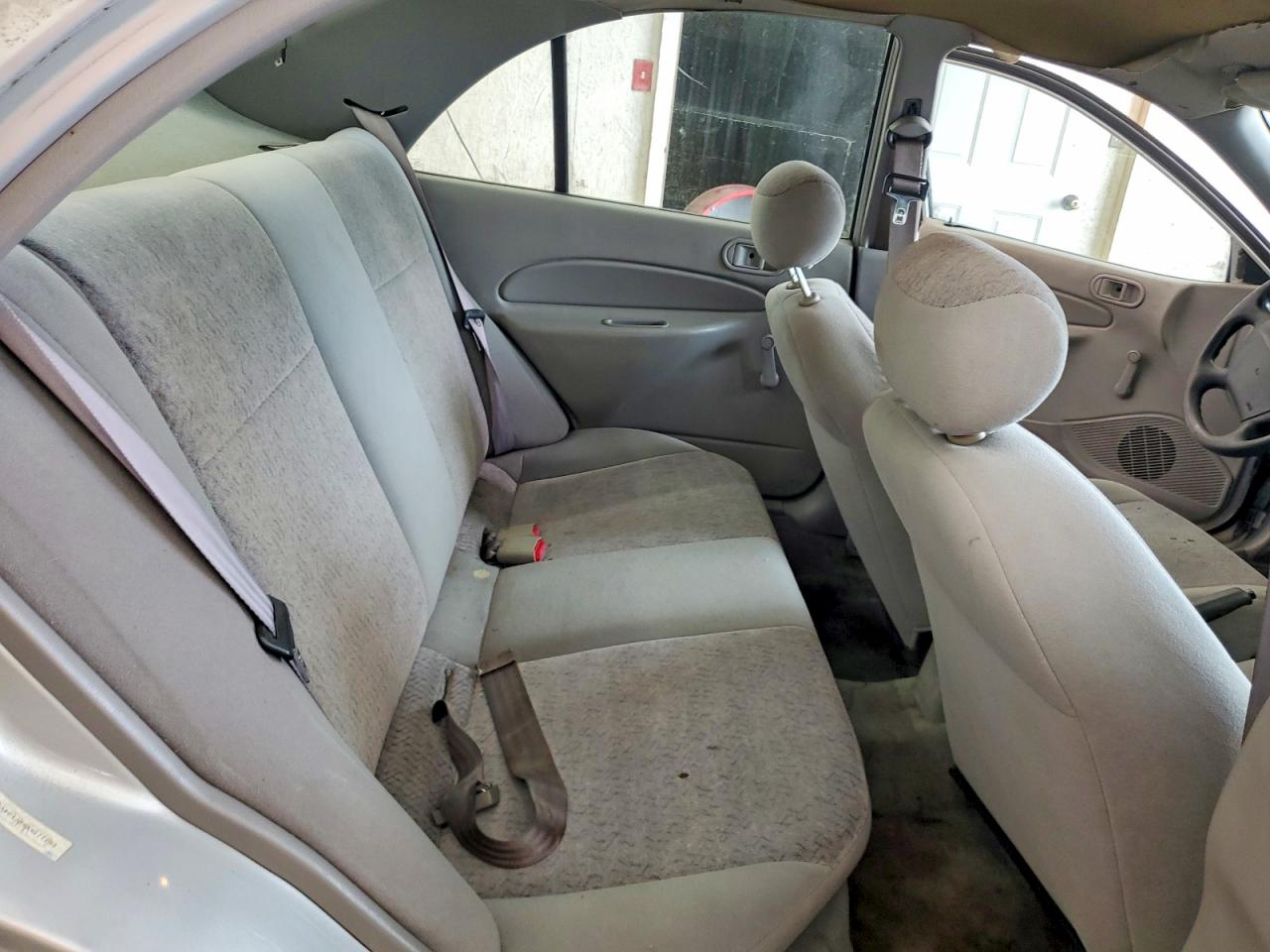 1999 Ford Escort Lx Silver vin: 1FAFP10P9XW277753