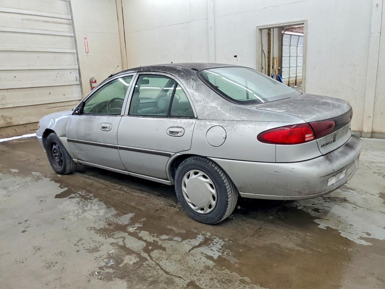 1999 Ford Escort Lx Silver vin: 1FAFP10P9XW277753