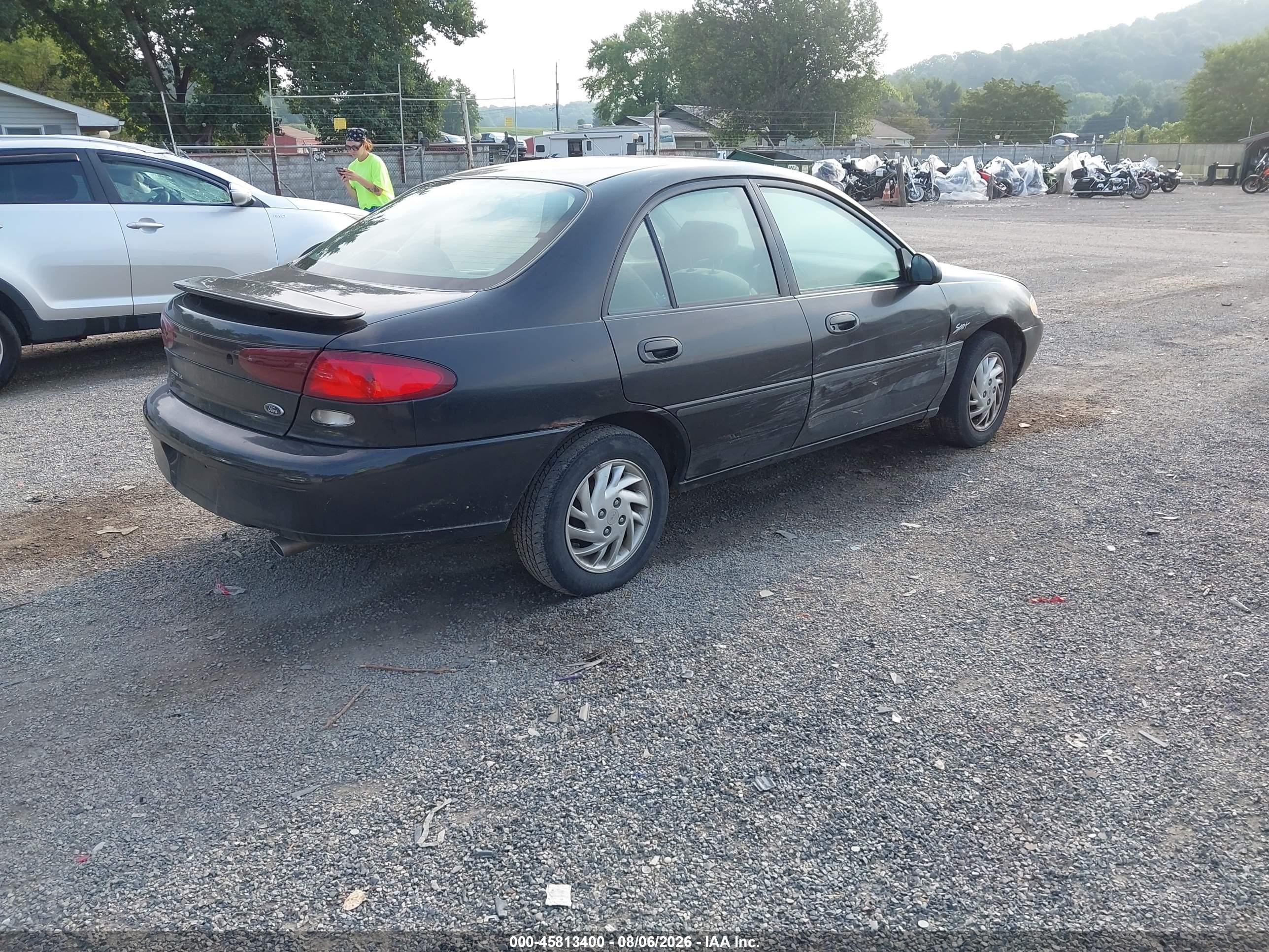 1998 Ford Escort Se Black vin: 1FAFP13P0WW276419