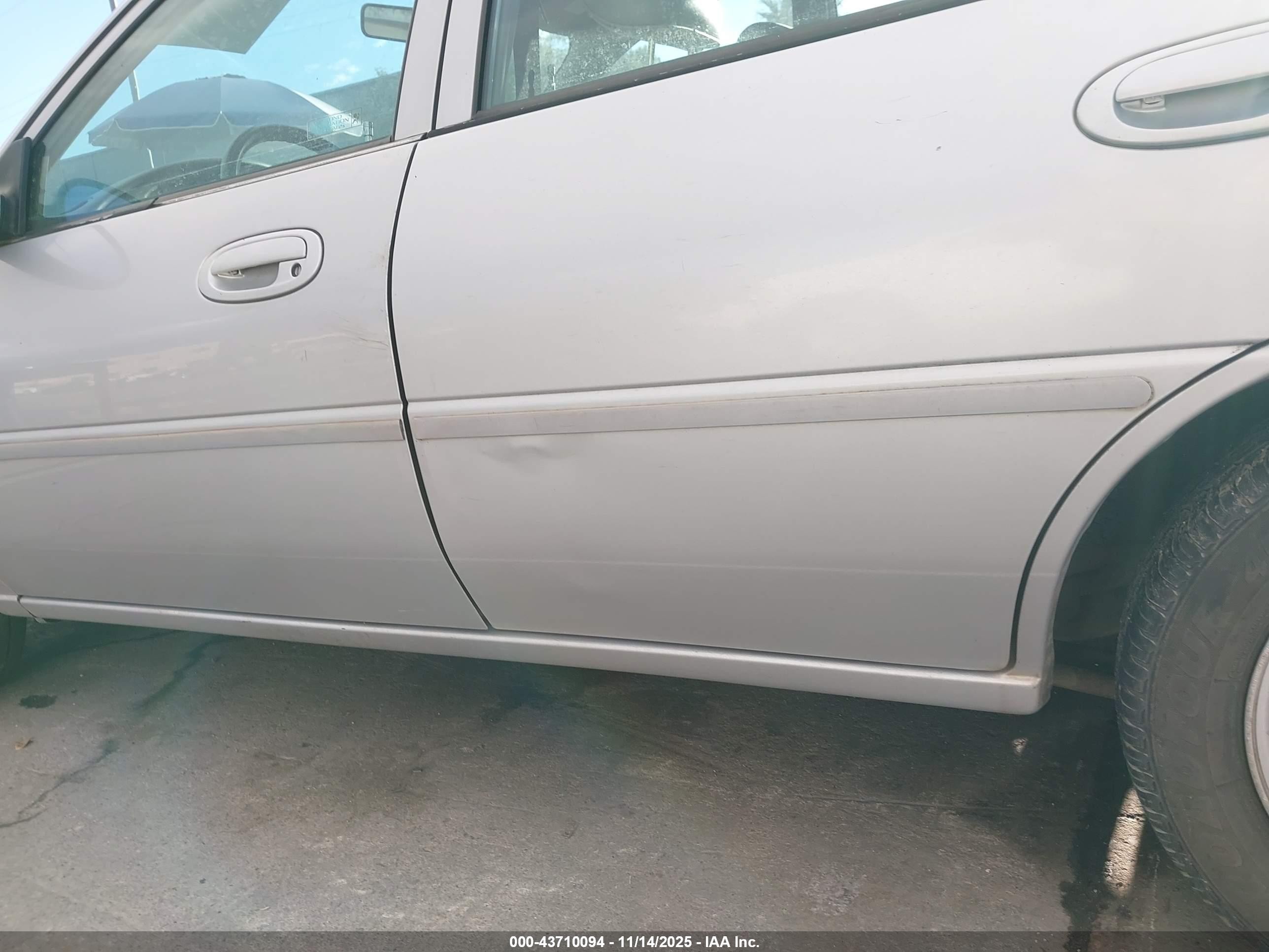 1998 Ford Escort Se Gray vin: 1FAFP13P1WW286487