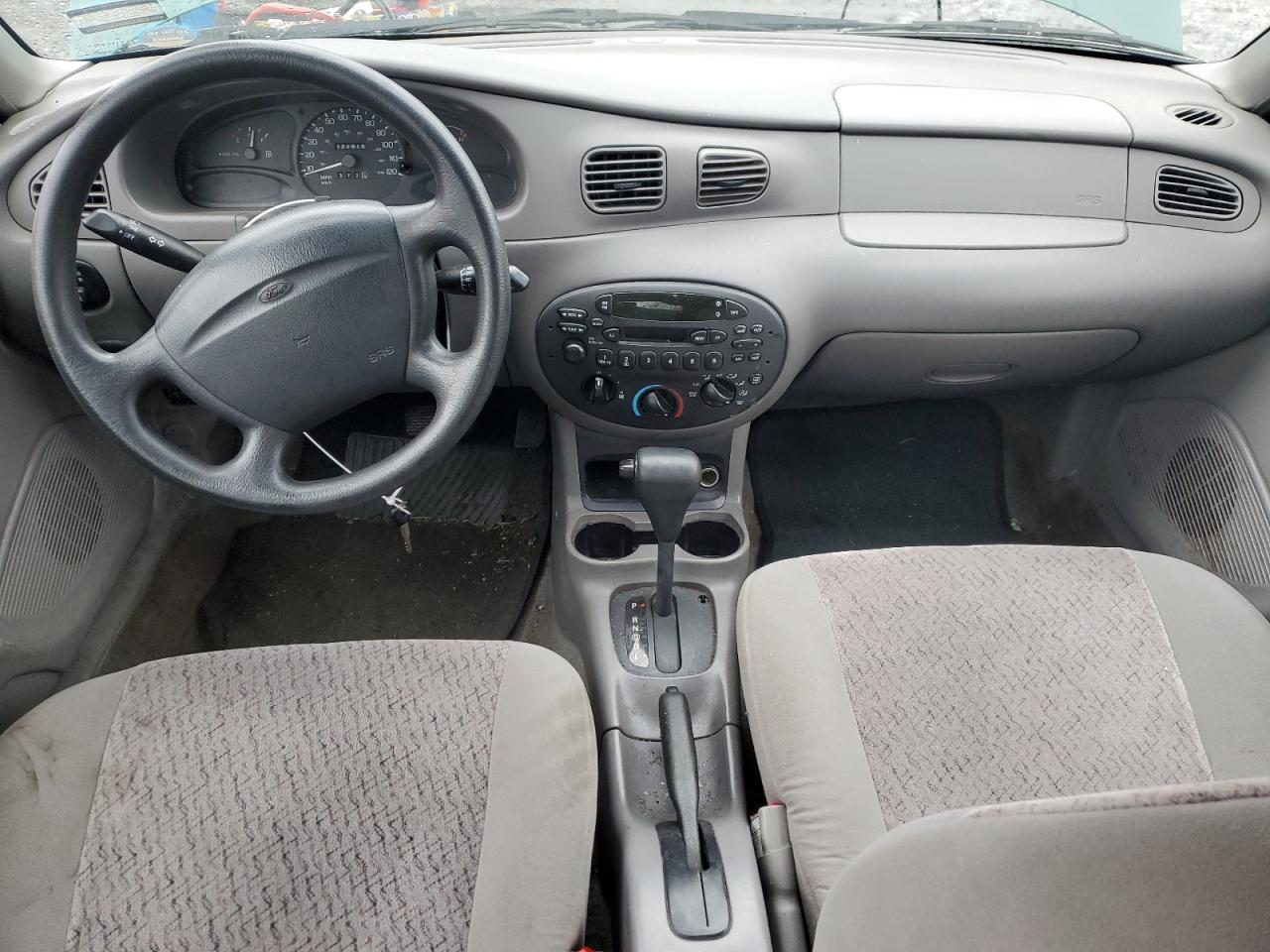 1999 Ford Escort Se Green vin: 1FAFP13P2XW106306