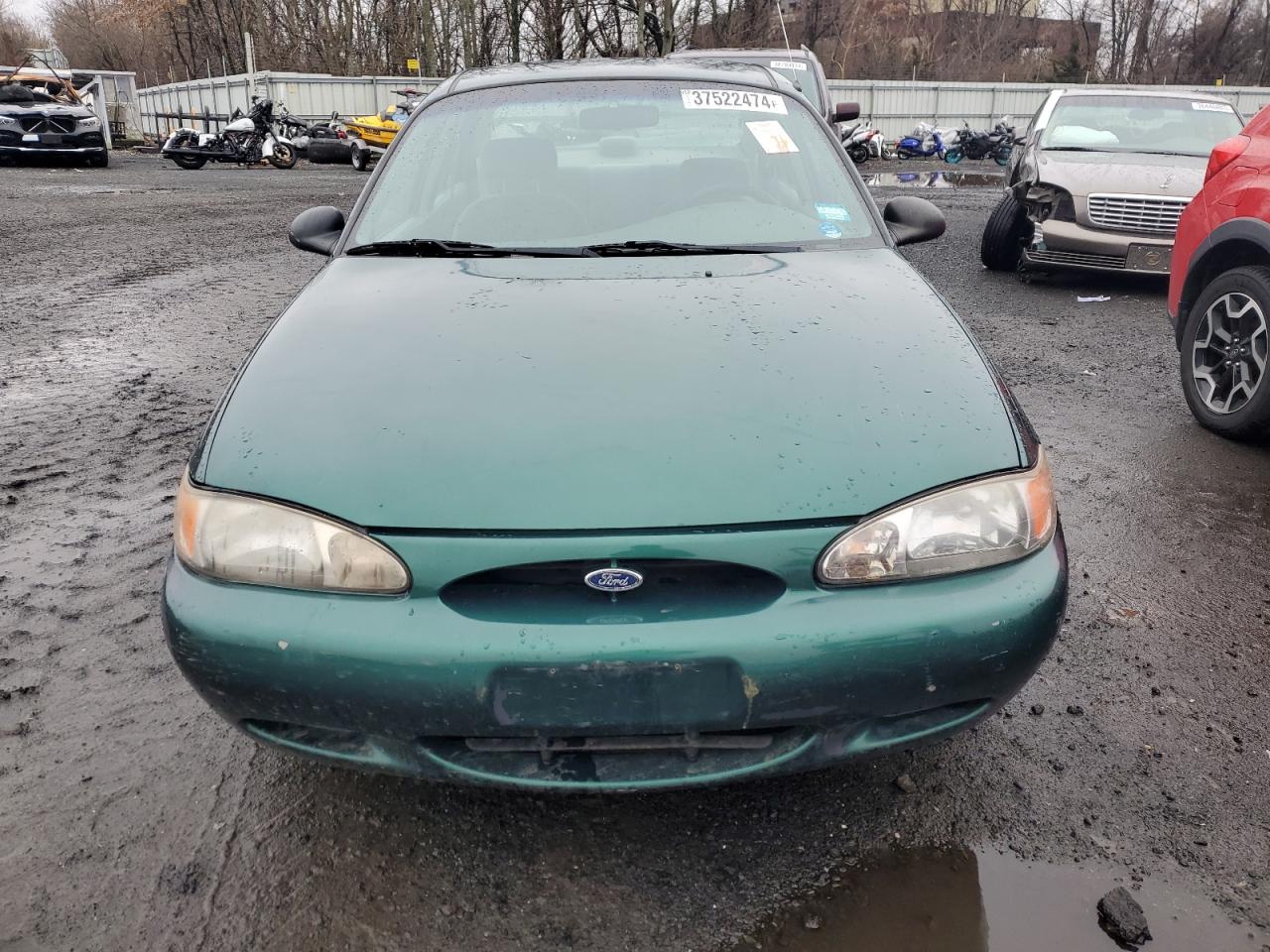 1999 Ford Escort Se Green vin: 1FAFP13P2XW106306