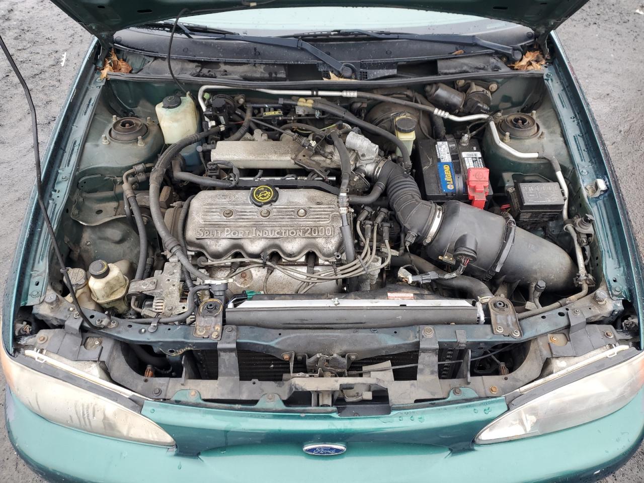 1999 Ford Escort Se Green vin: 1FAFP13P2XW106306