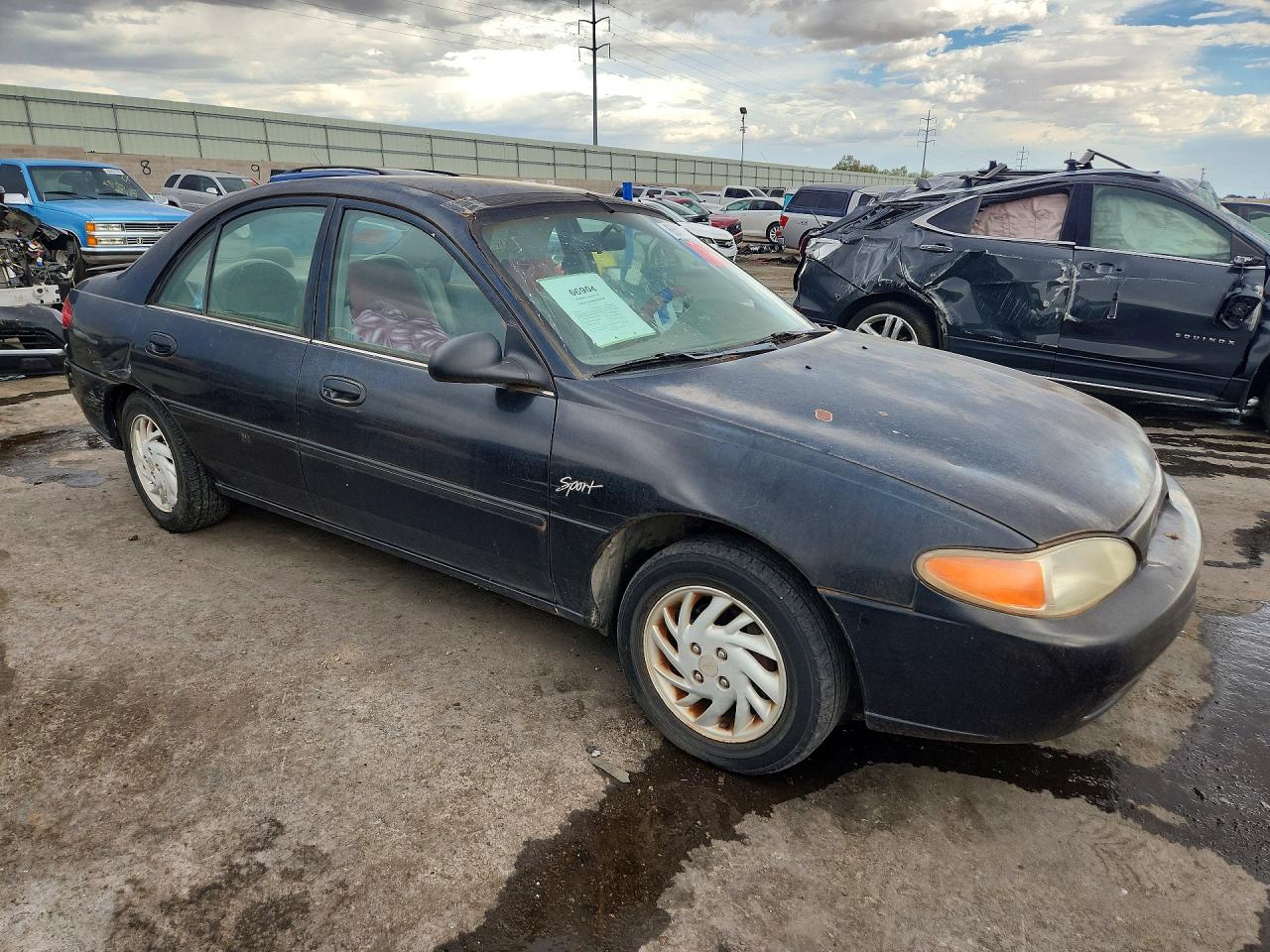 1998 Ford Escort Se Черный vin: 1FAFP13P4WW285396