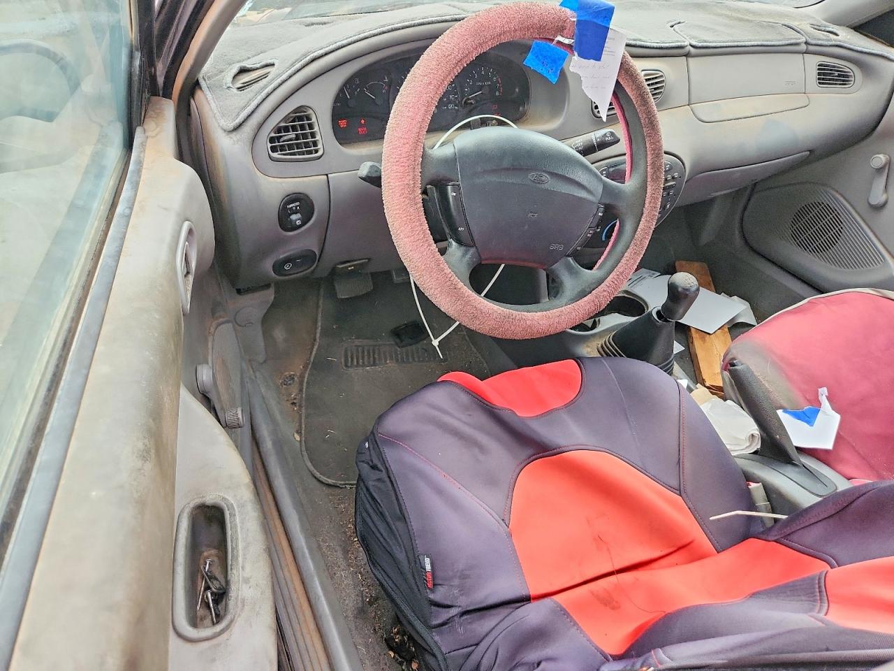 1998 Ford Escort Se Черный vin: 1FAFP13P4WW285396