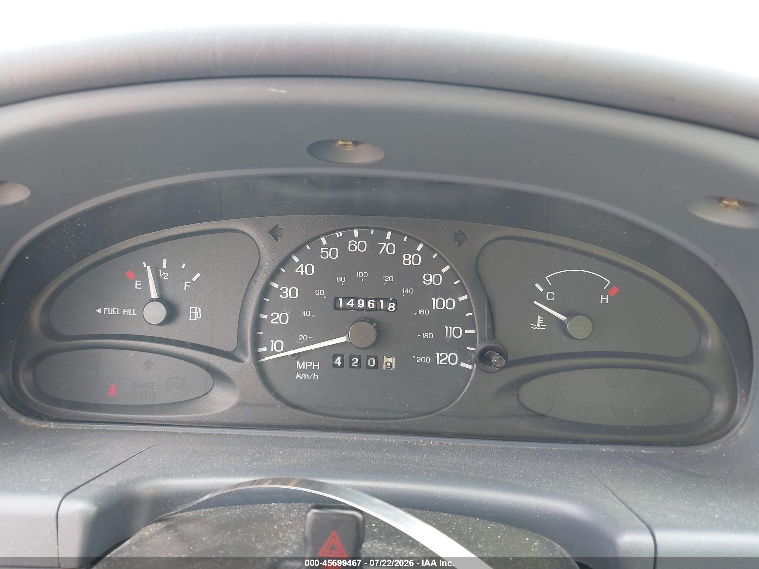 1999 Ford Escort Se Blue vin: 1FAFP13P7XW166047