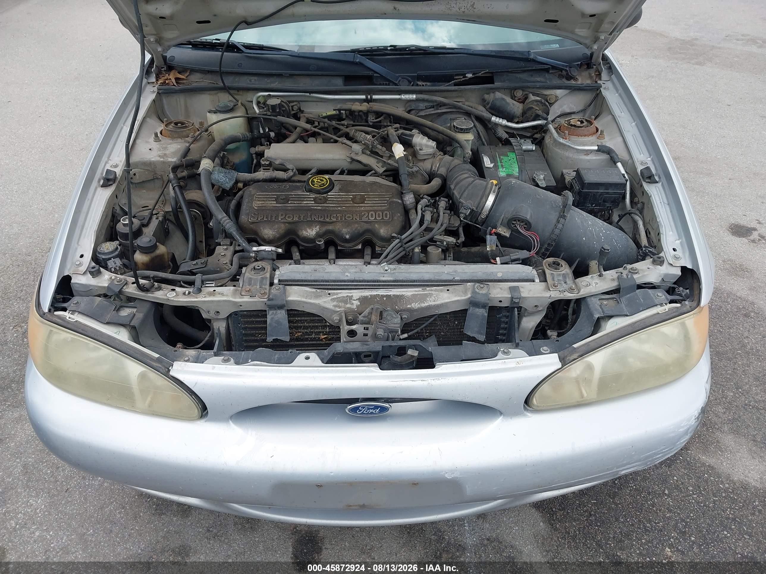 1998 Ford Escort Se Silver vin: 1FAFP13P8WW126137