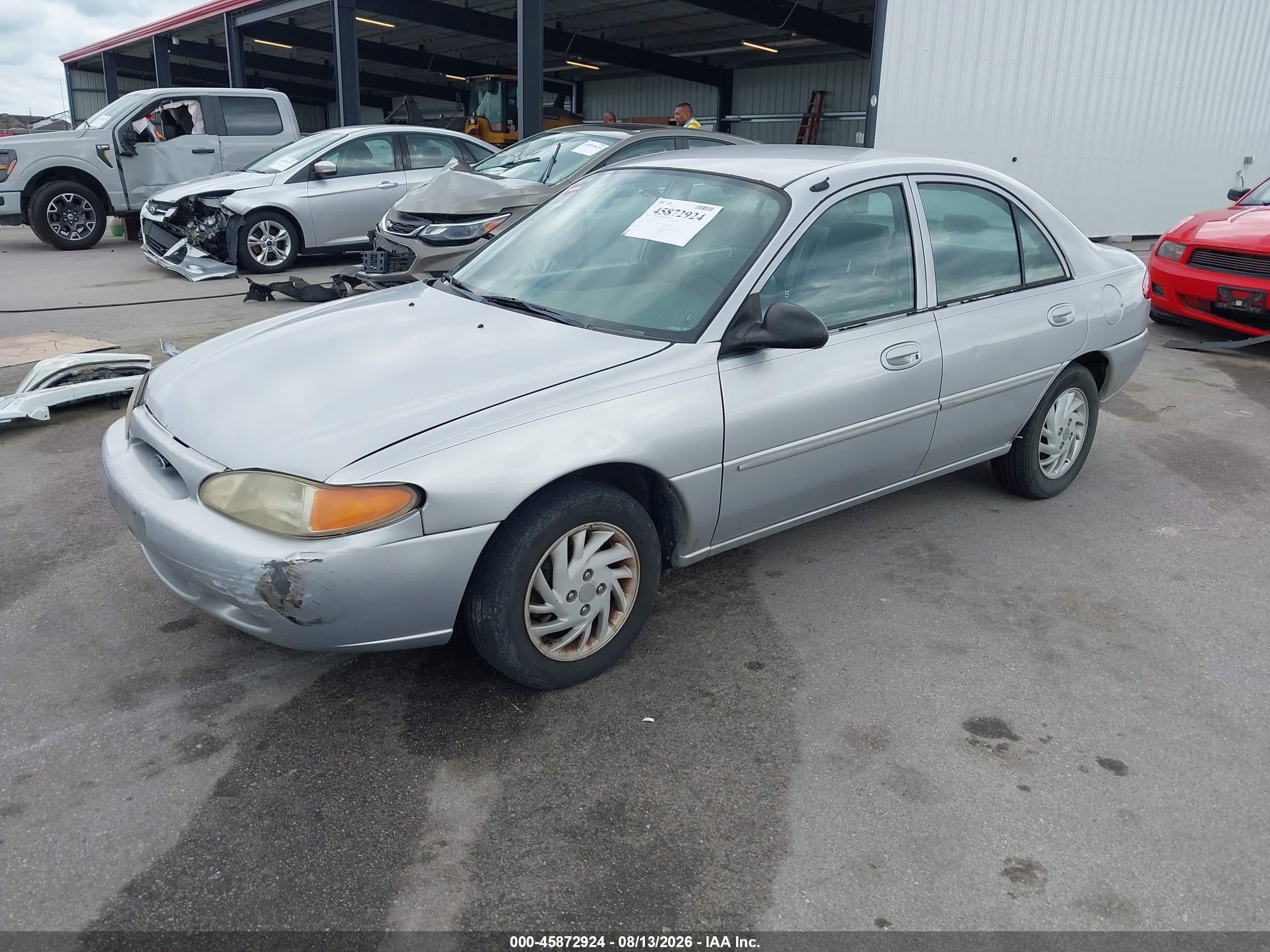 1998 Ford Escort Se Silver vin: 1FAFP13P8WW126137