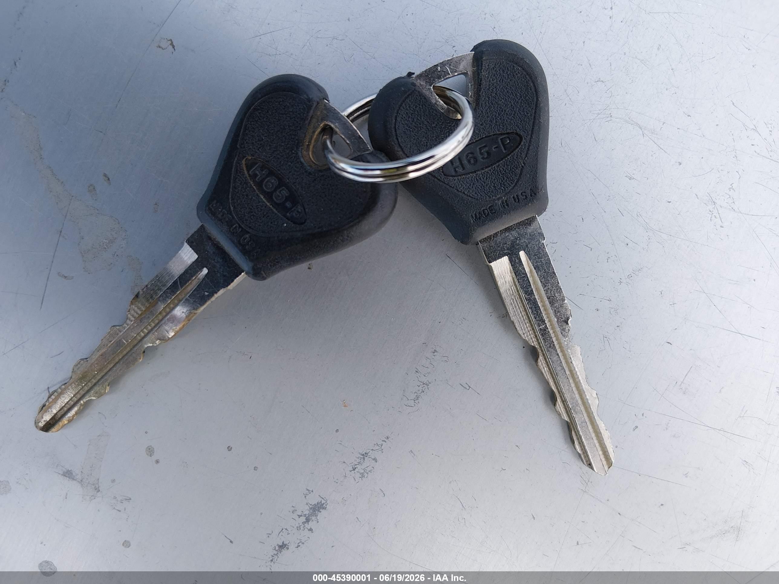 1998 Ford Escort Se Gold vin: 1FAFP13P9WW291761