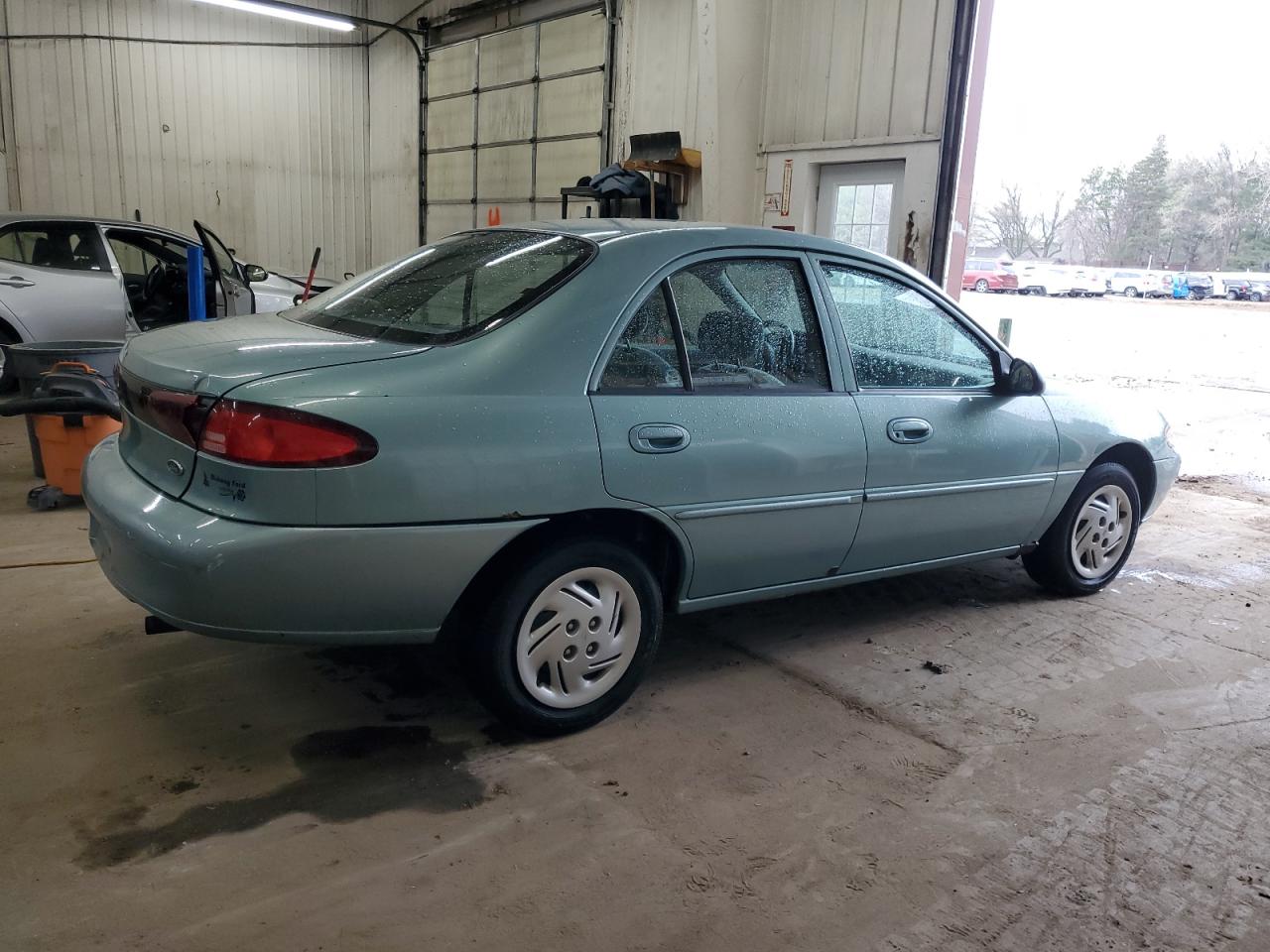 1999 Ford Escort Se Blue vin: 1FAFP13P9XW168219