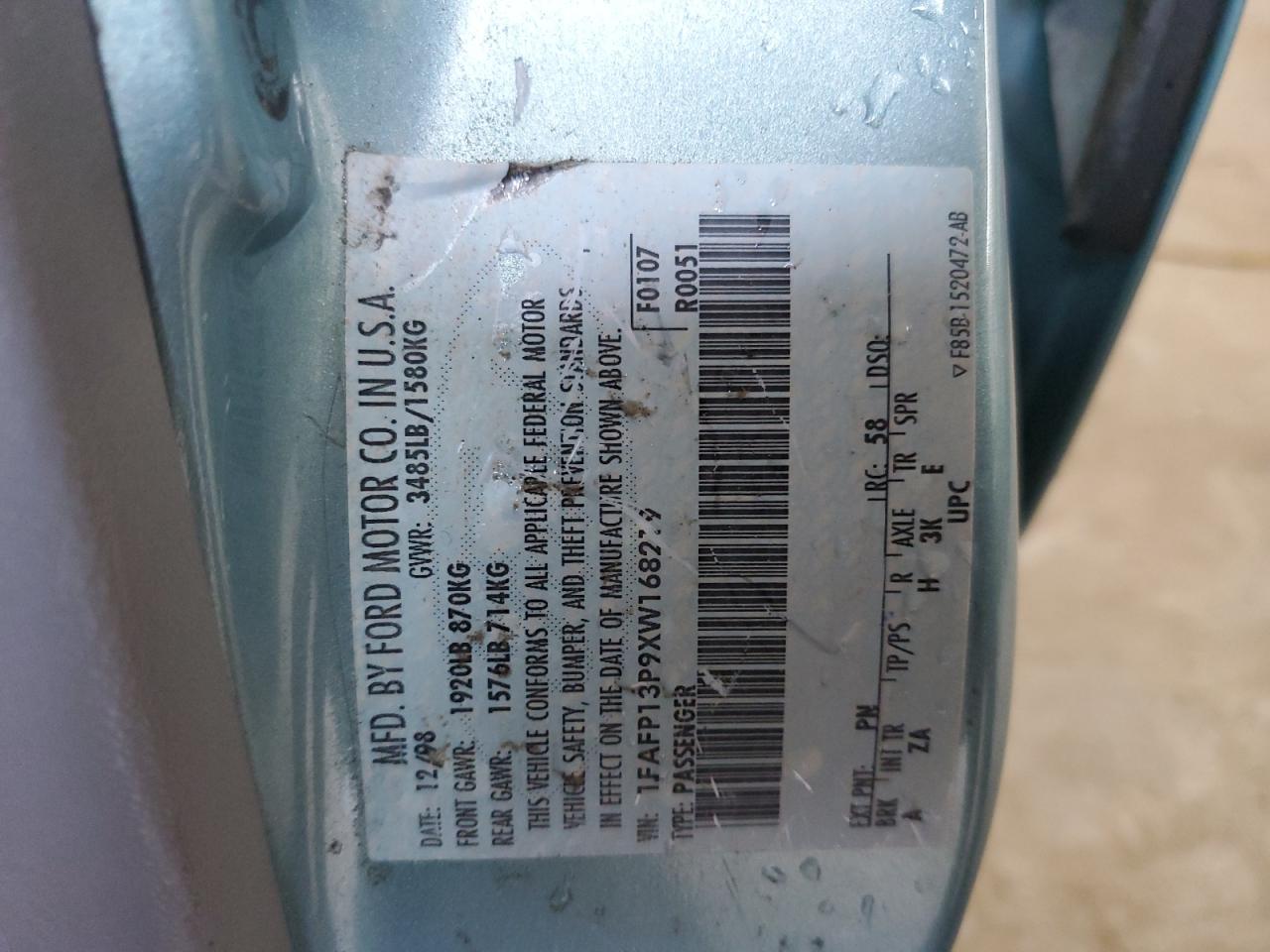 1999 Ford Escort Se Blue vin: 1FAFP13P9XW168219