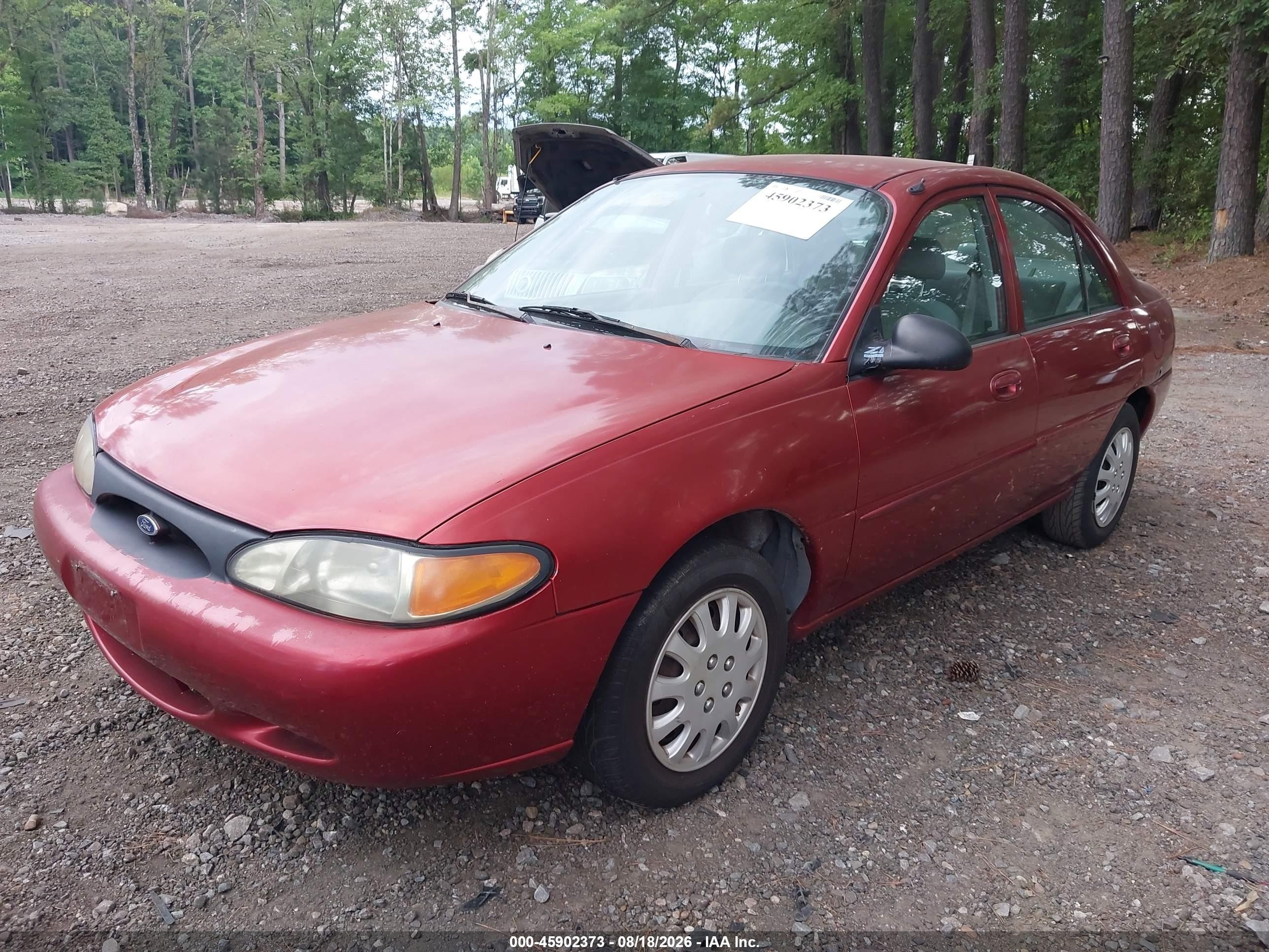 1999 Ford Escort Se Red vin: 1FAFP13PXXW248323