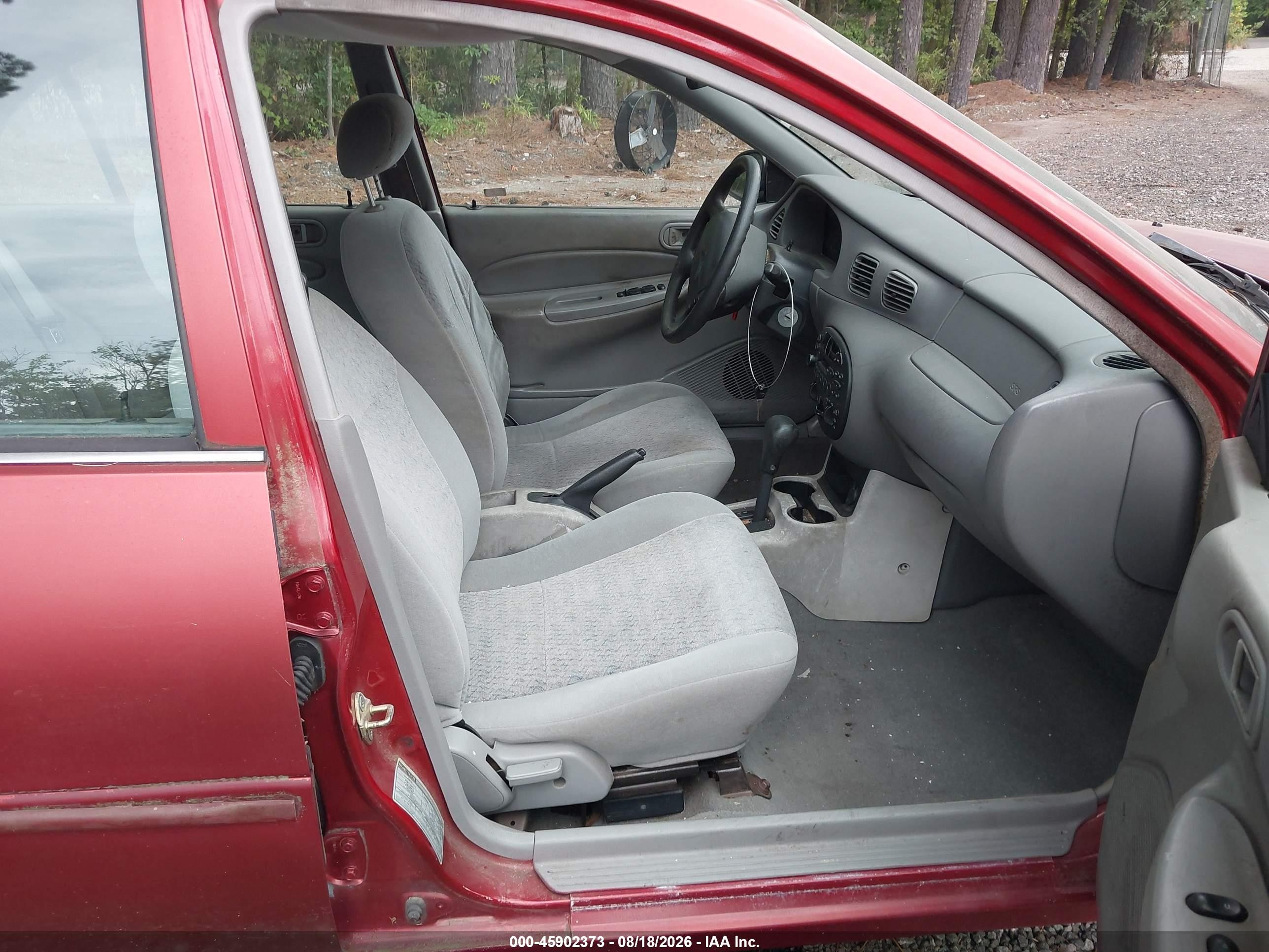 1999 Ford Escort Se Red vin: 1FAFP13PXXW248323