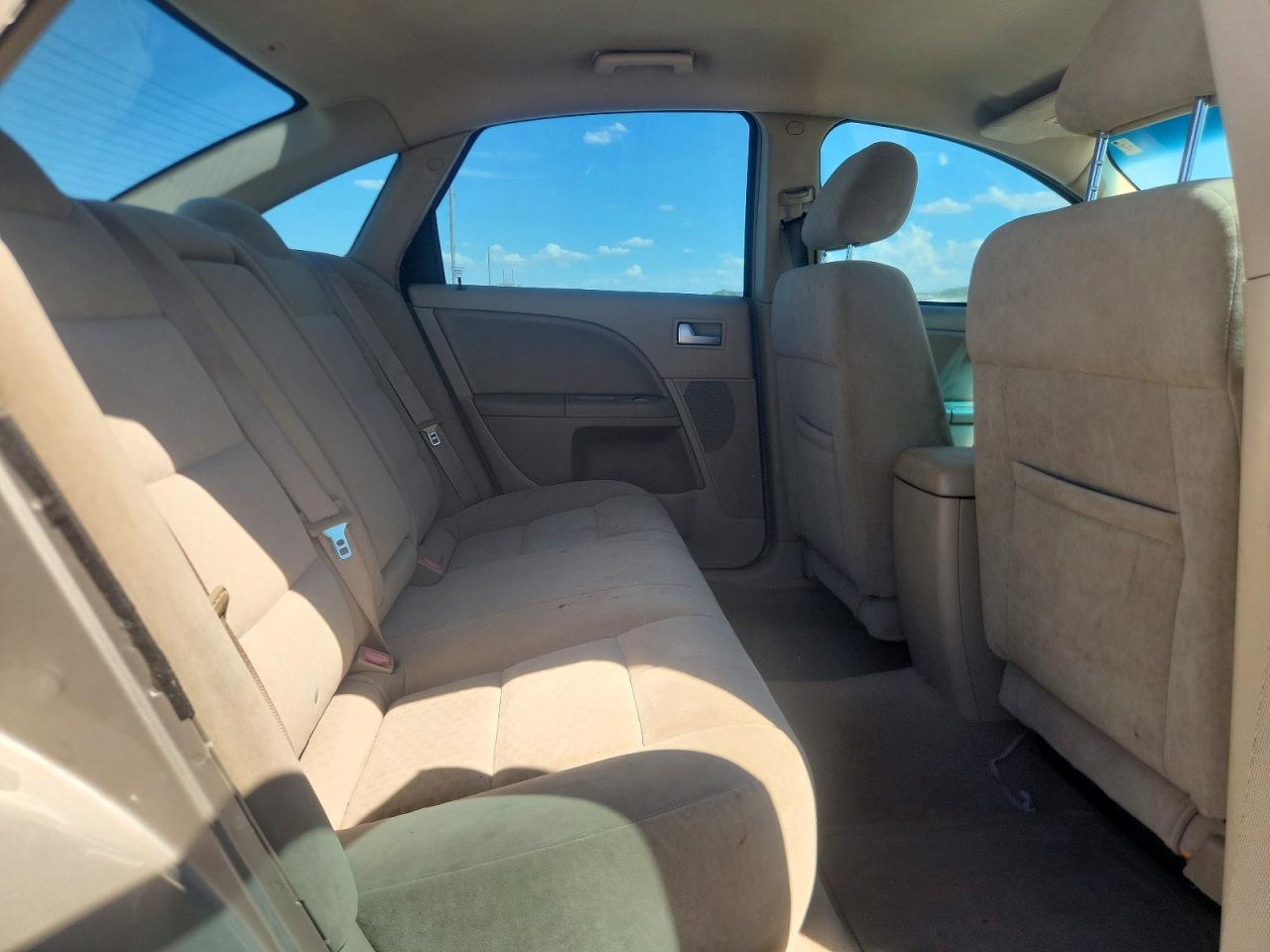 2005 Ford Five Hundred Se Tan vin: 1FAFP23115G182687