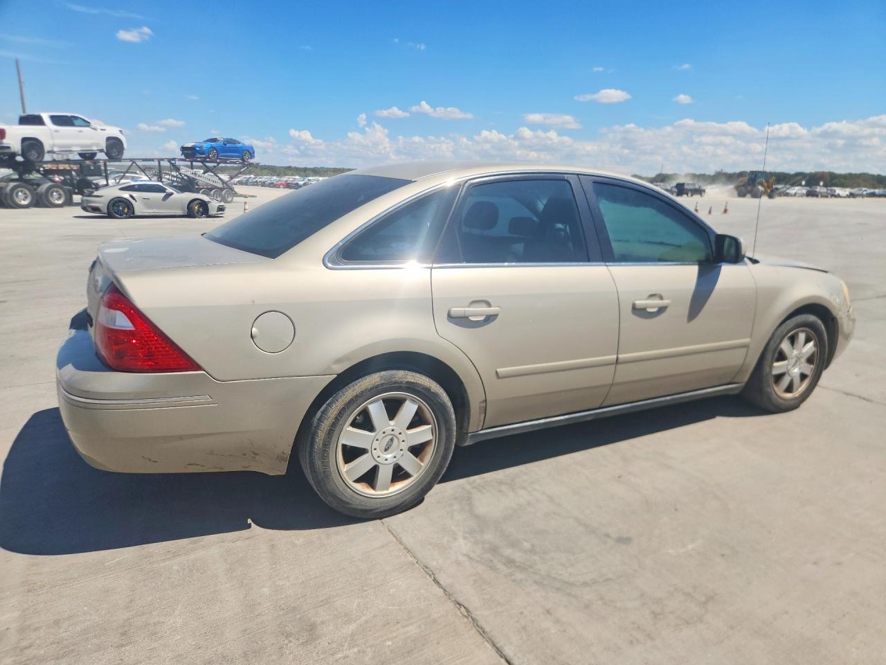 2005 Ford Five Hundred Se Tan vin: 1FAFP23115G182687