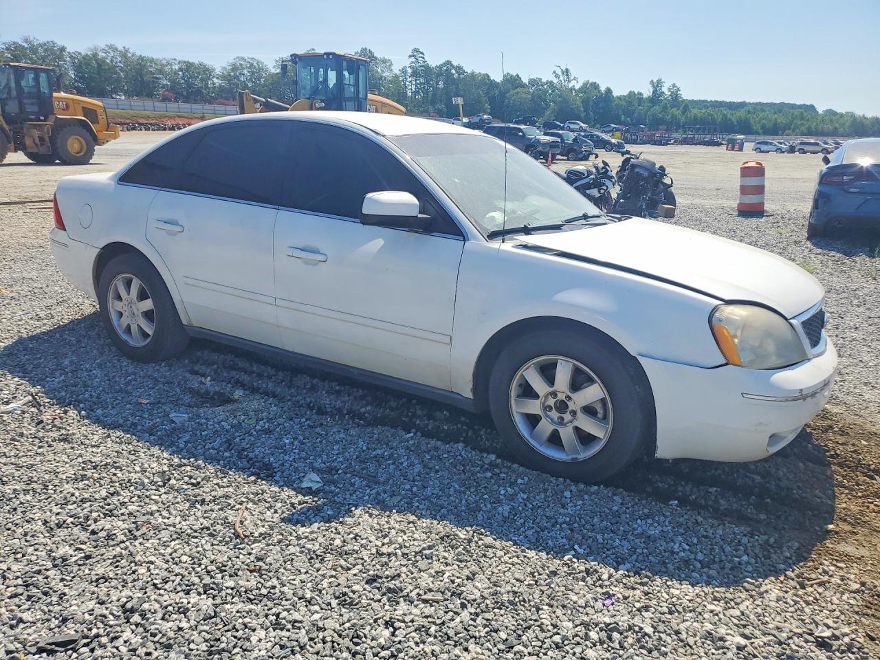 2006 Ford Five Hundred Se White vin: 1FAFP23116G107585