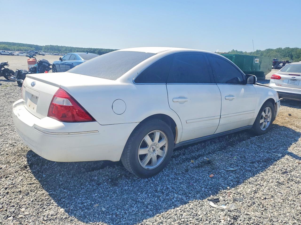 2006 Ford Five Hundred Se White vin: 1FAFP23116G107585