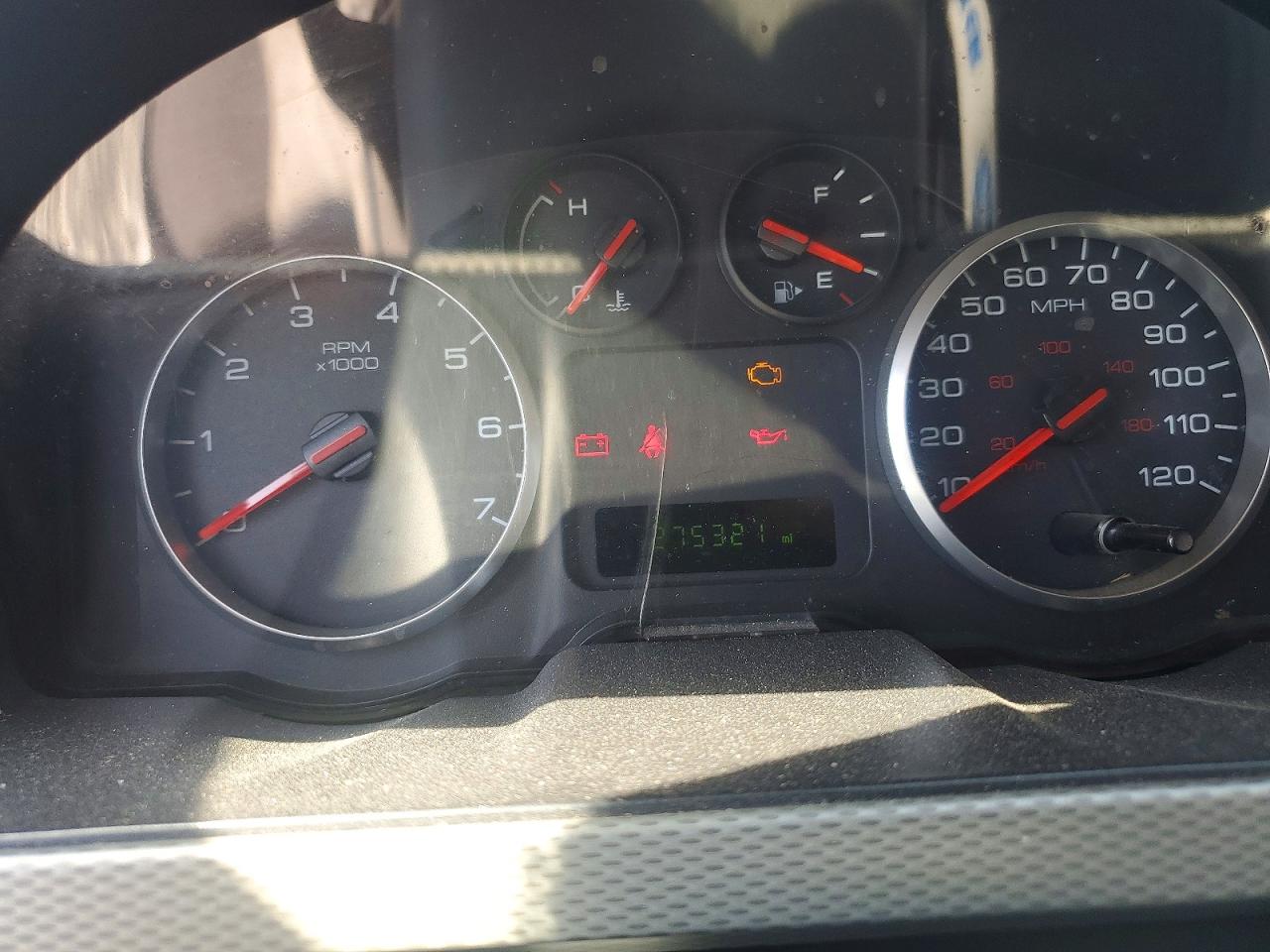 2006 Ford Five Hundred Se White vin: 1FAFP23116G107585