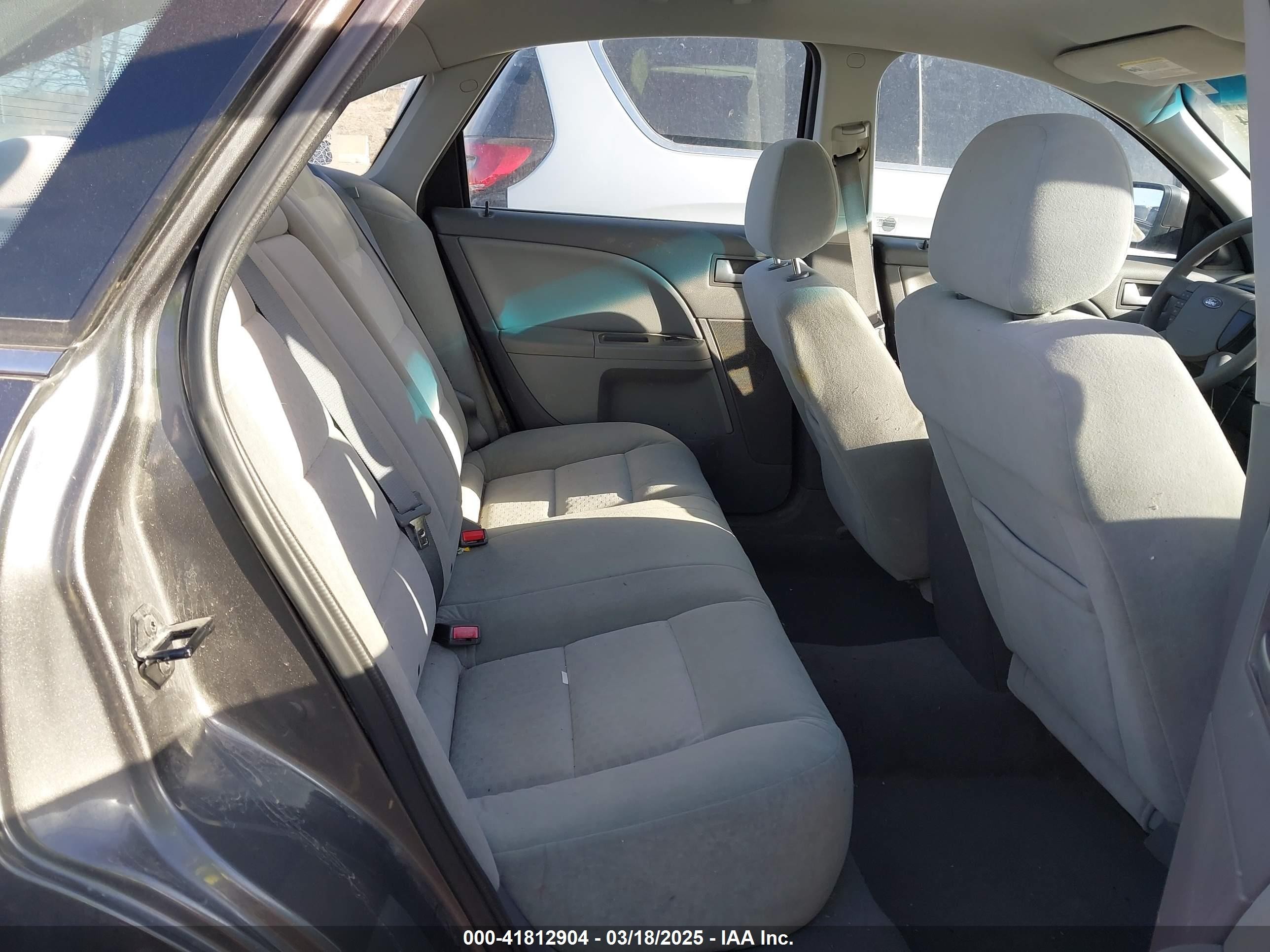 2005 Ford Five Hundred Se Gray vin: 1FAFP23155G136330
