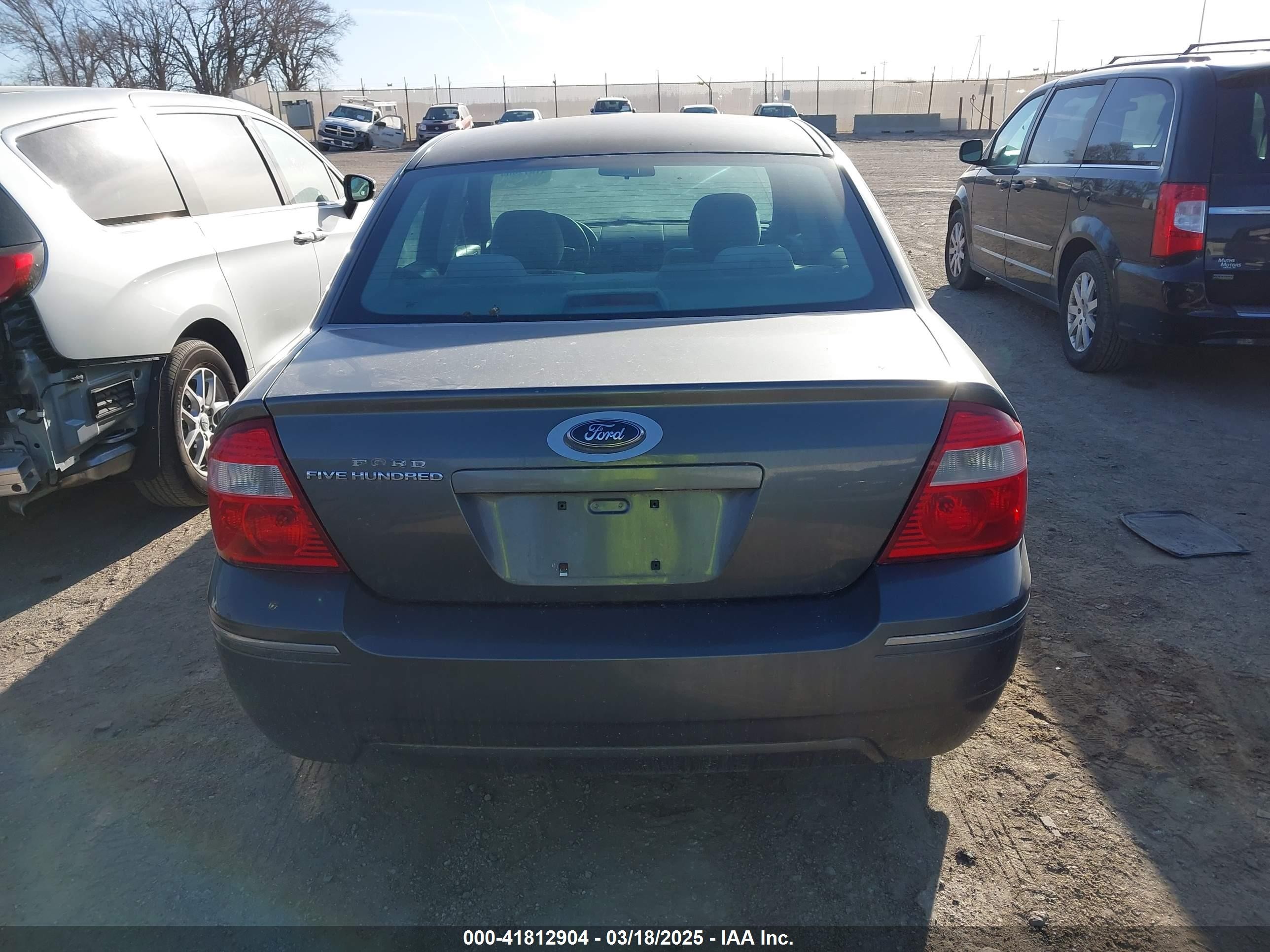 2005 Ford Five Hundred Se Gray vin: 1FAFP23155G136330