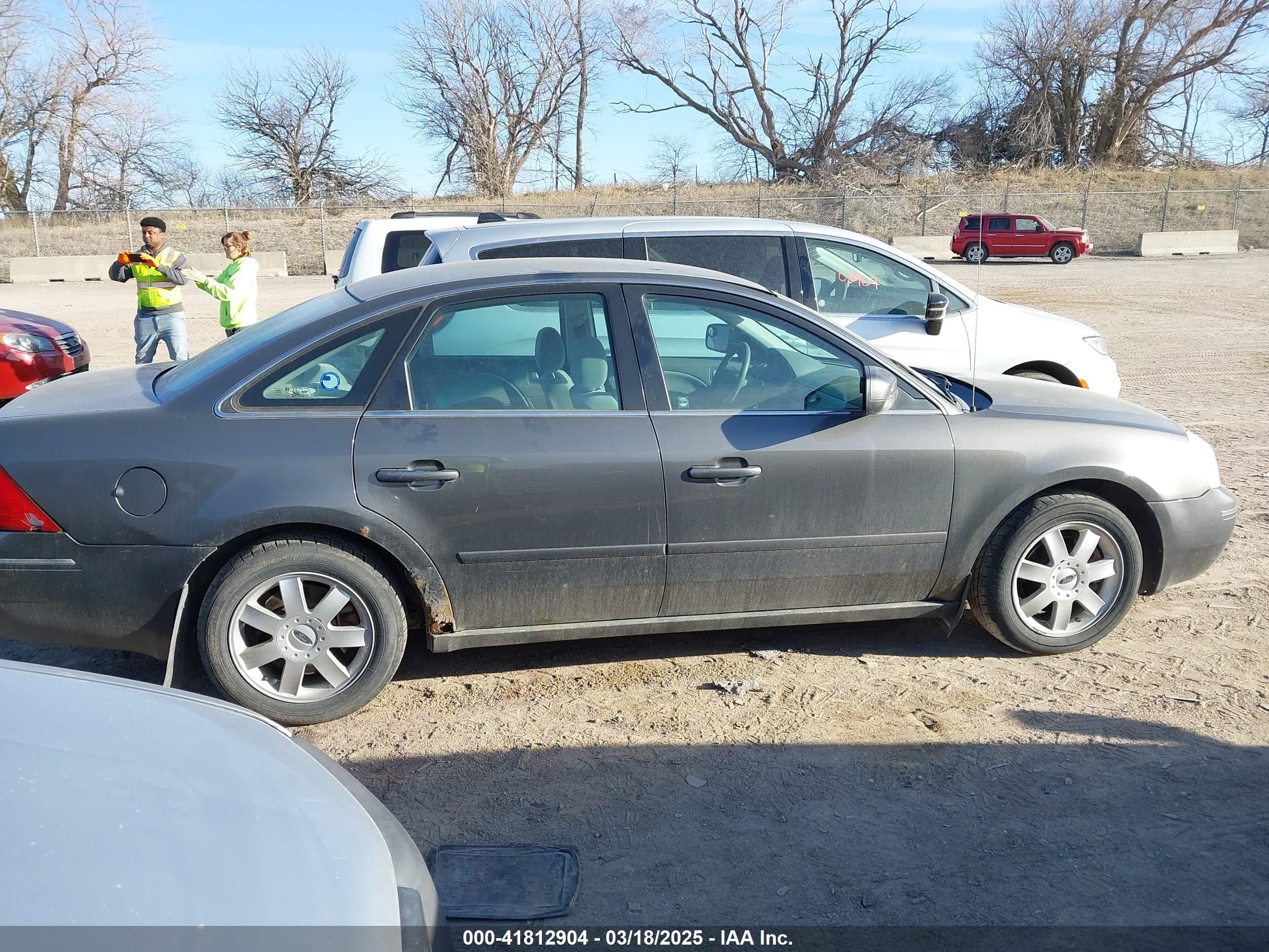 2005 Ford Five Hundred Se Gray vin: 1FAFP23155G136330
