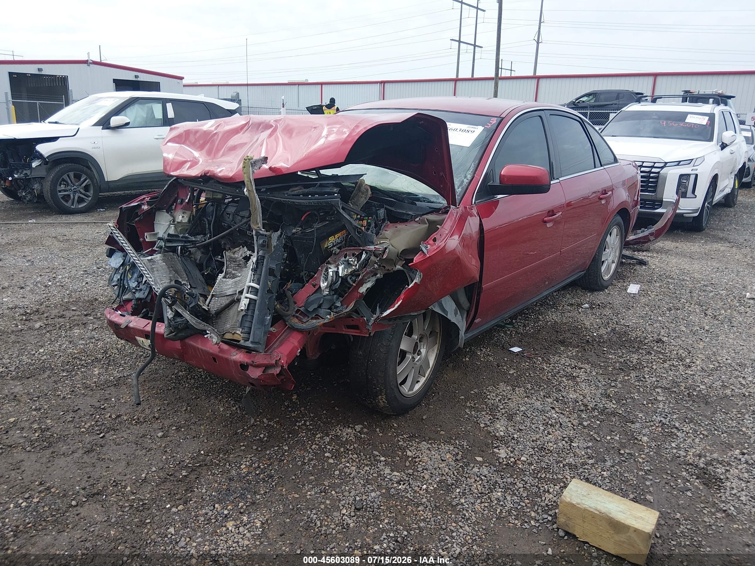 2005 Ford Five Hundred Se Red vin: 1FAFP23155G147828