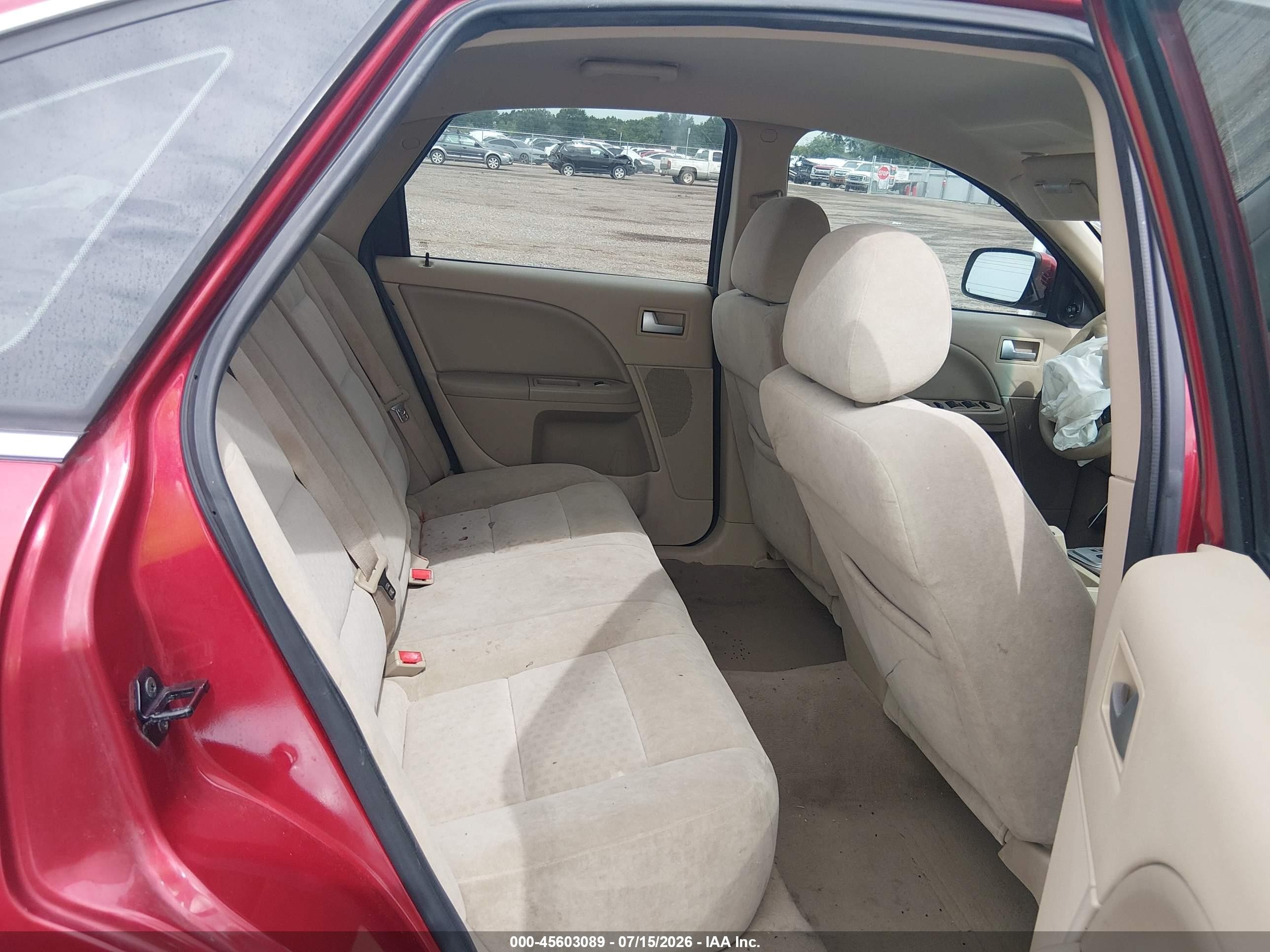 2005 Ford Five Hundred Se Red vin: 1FAFP23155G147828