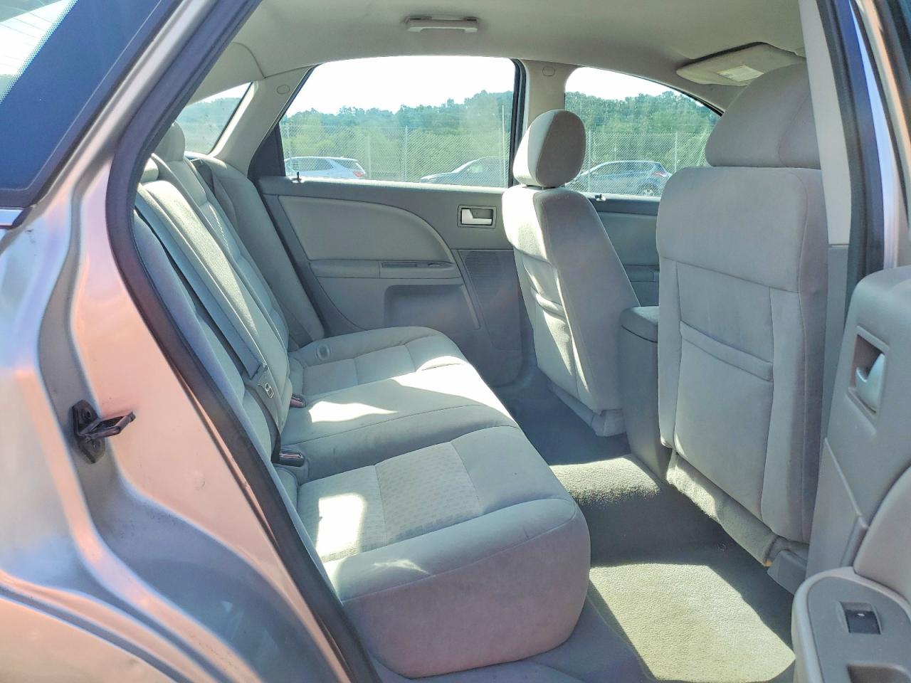 2006 Ford Five Hundred Se Silver vin: 1FAFP23156G185755