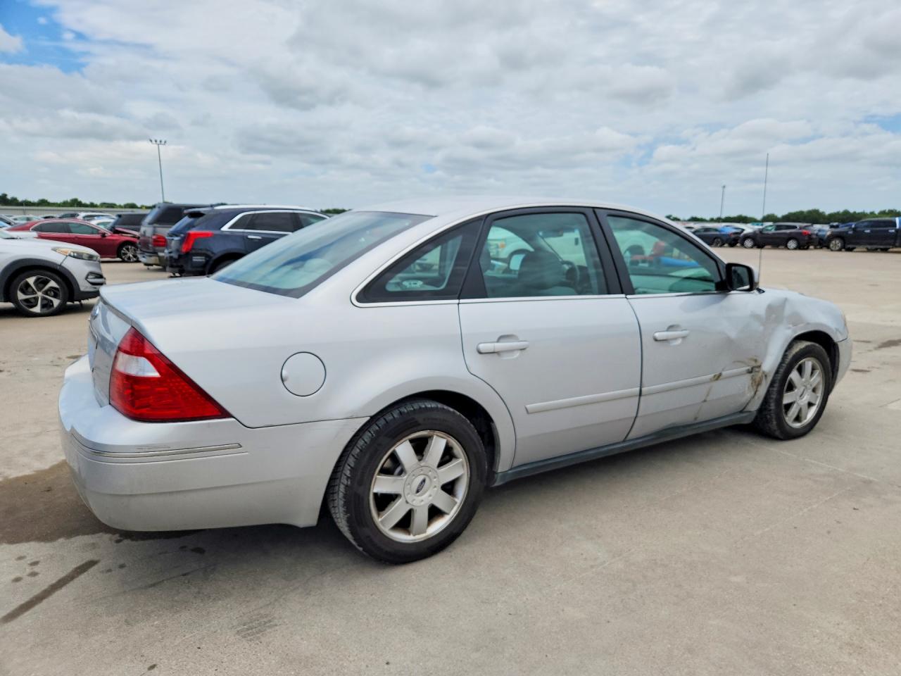 2005 Ford Five Hundred Se Silver vin: 1FAFP23165G156652