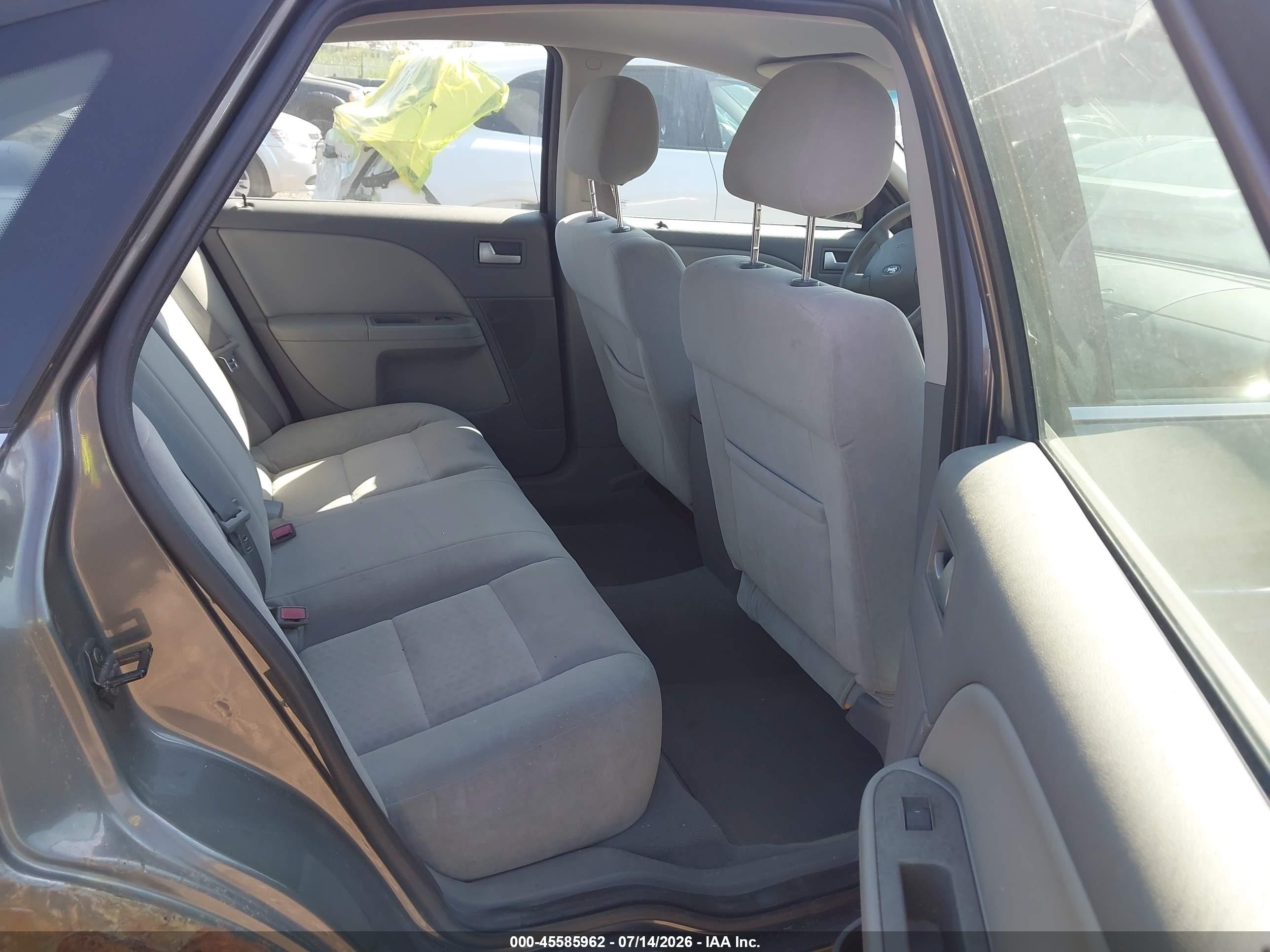 2005 Ford Five Hundred Se Gray vin: 1FAFP23175G120677