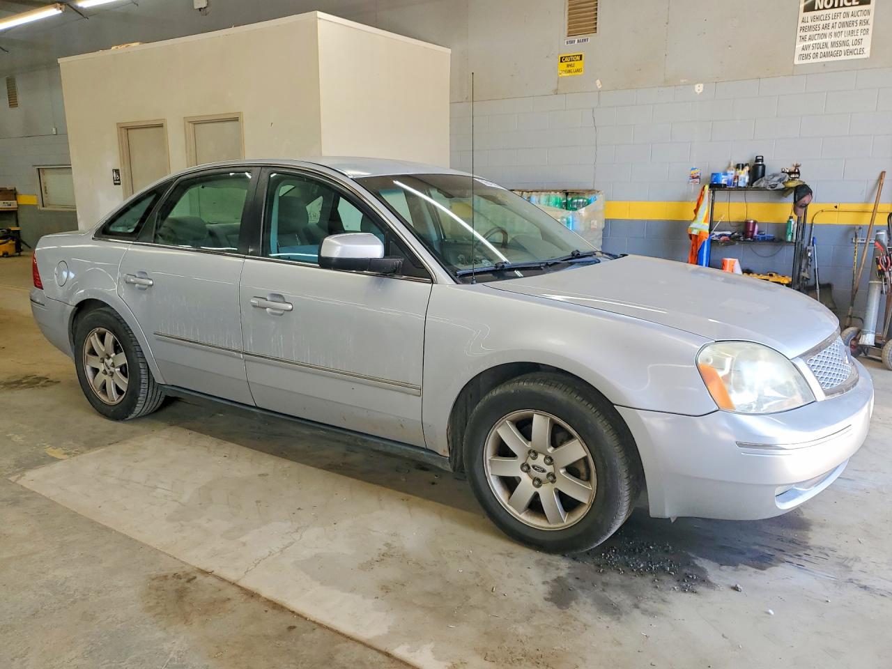 2005 Ford Five Hundred Sel Silver vin: 1FAFP24155G133992
